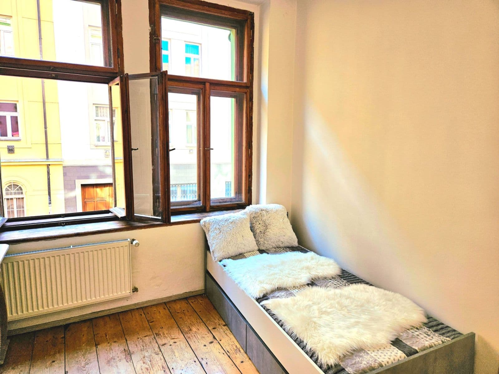 Pronájem bytu 2+1 40 m², Vlkova, Praha, Praha Pronájem bytu 2+1 40 m², Vlkova, Praha, Praha