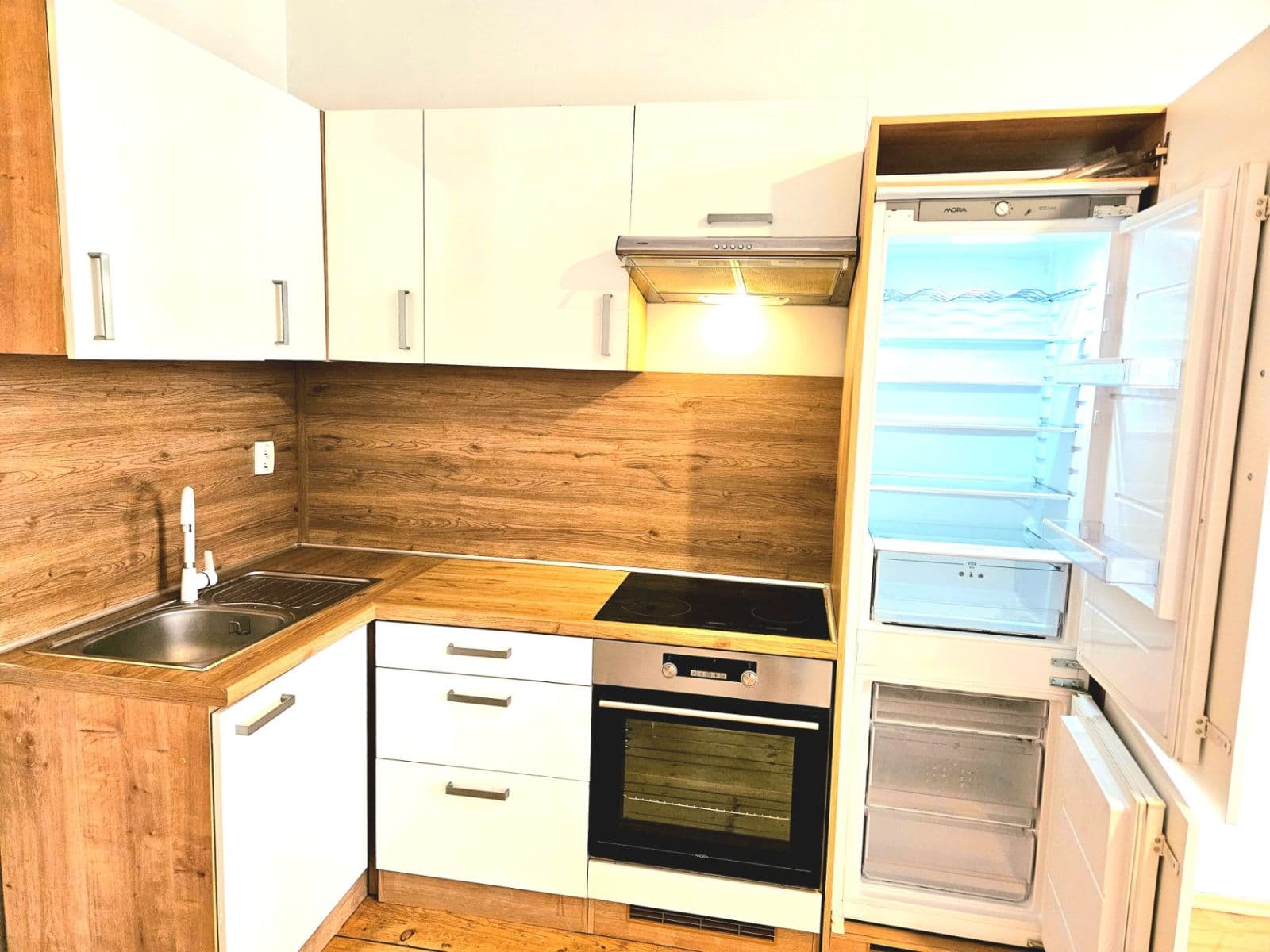 Pronájem bytu 1+kk 27 m², Vlkova, Praha, Praha Pronájem bytu 1+kk 27 m², Vlkova, Praha, Praha