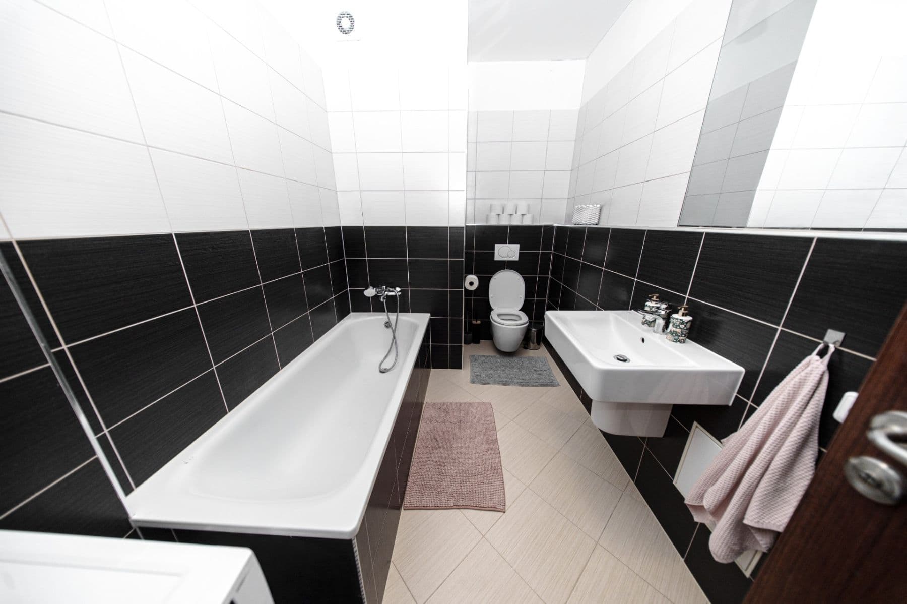 Pronájem bytu 2+kk 50 m², Makedonská, Praha, Praha Pronájem bytu 2+kk 50 m², Makedonská, Praha, Praha