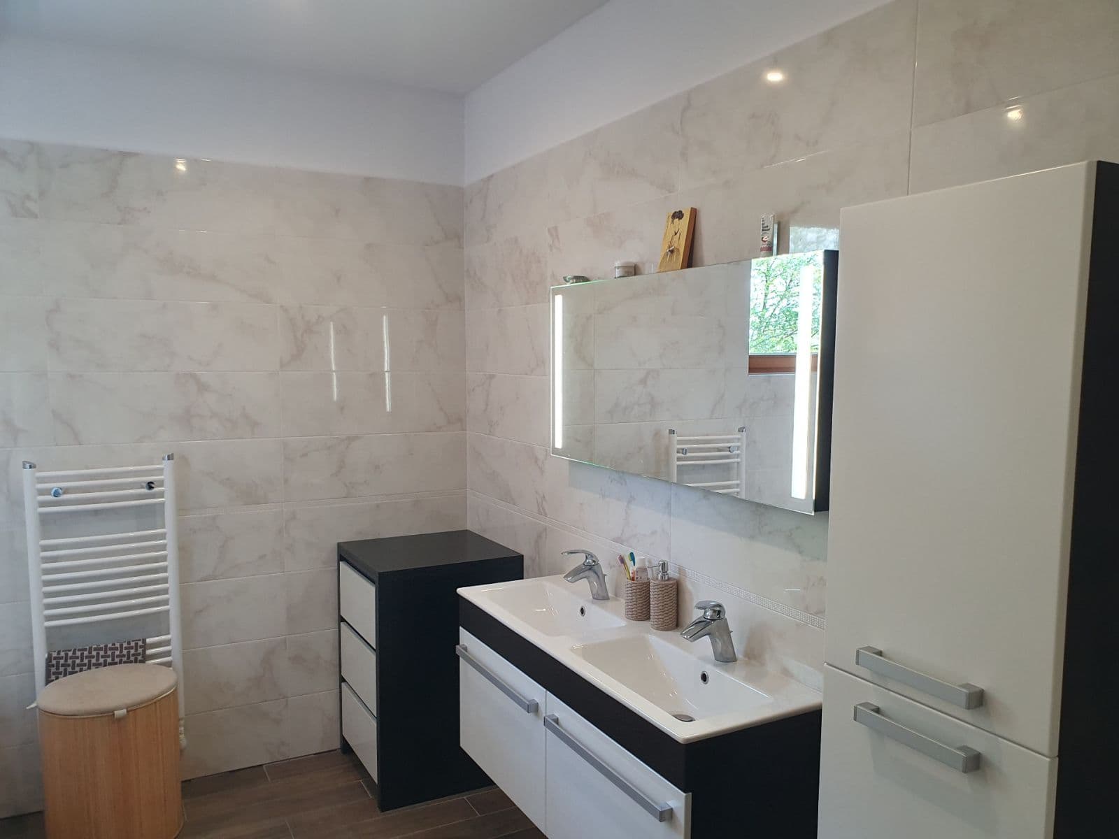 Pronájem domu 160 m², pozemek 5.000 m², Vyšní Lhoty, Moravskoslezský kraj Pronájem domu 160 m², pozemek 5.000 m², Vyšní Lhoty, Moravskoslezský kraj