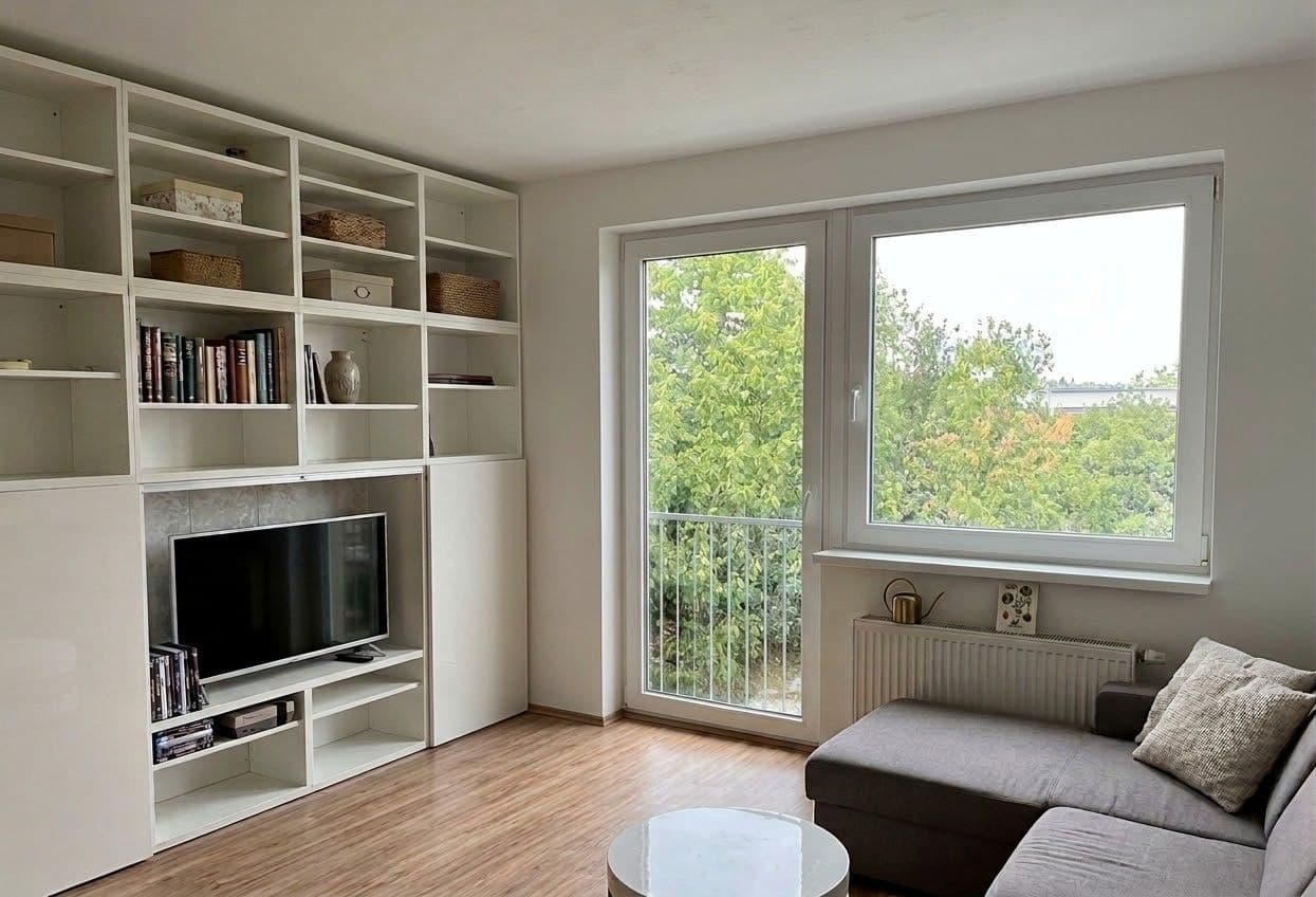 Prodej bytu 2+kk 49 m², Za Devítkou, Jinočany, Středočeský kraj Prodej bytu 2+kk 49 m², Za Devítkou, Jinočany, Středočeský kraj