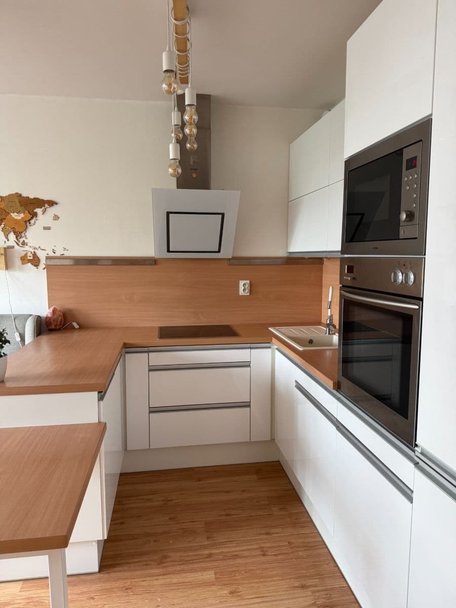 Prodej bytu 2+kk 49 m², Za Devítkou, Jinočany, Středočeský kraj Prodej bytu 2+kk 49 m², Za Devítkou, Jinočany, Středočeský kraj