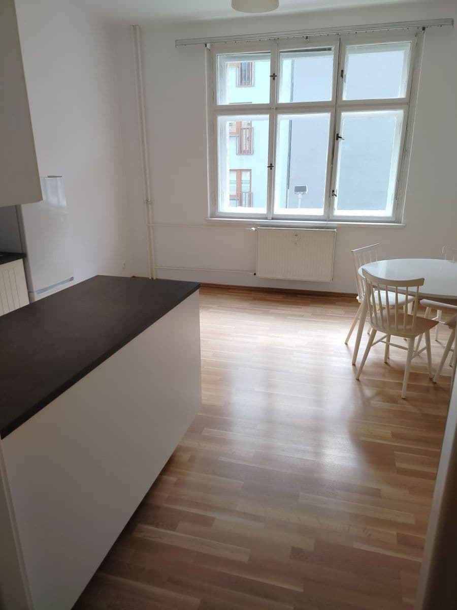 Pronájem bytu 2+kk 44 m², Ve Střešovičkách, Praha, Praha Pronájem bytu 2+kk 44 m², Ve Střešovičkách, Praha, Praha