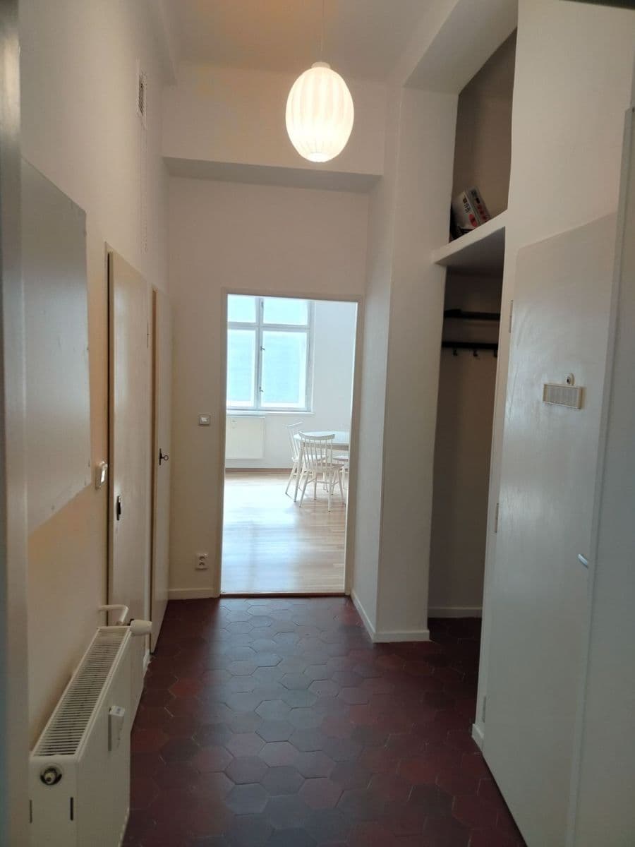 Pronájem bytu 2+kk 44 m², Ve Střešovičkách, Praha, Praha Pronájem bytu 2+kk 44 m², Ve Střešovičkách, Praha, Praha
