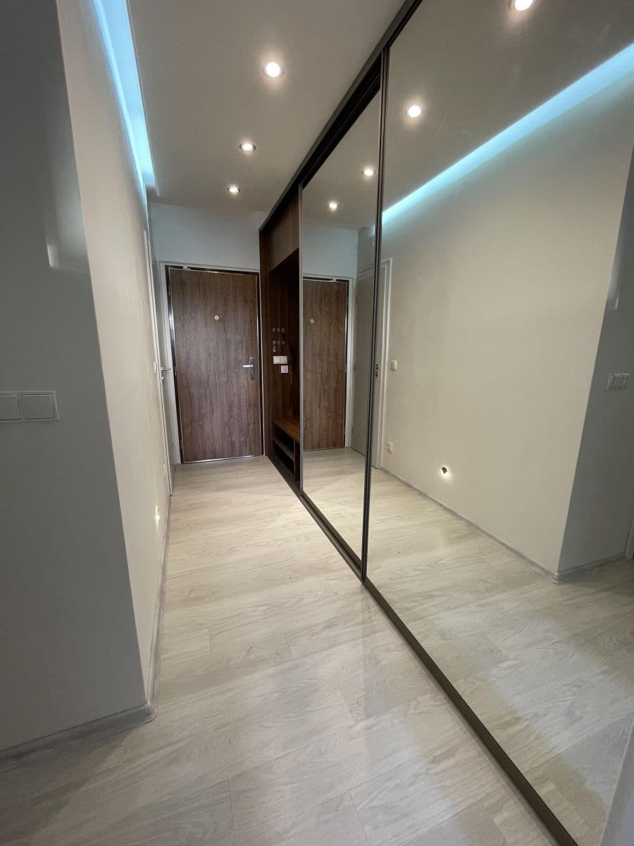 Pronájem bytu 2+kk 47 m², K Zahrádkám, Praha, Praha Pronájem bytu 2+kk 47 m², K Zahrádkám, Praha, Praha