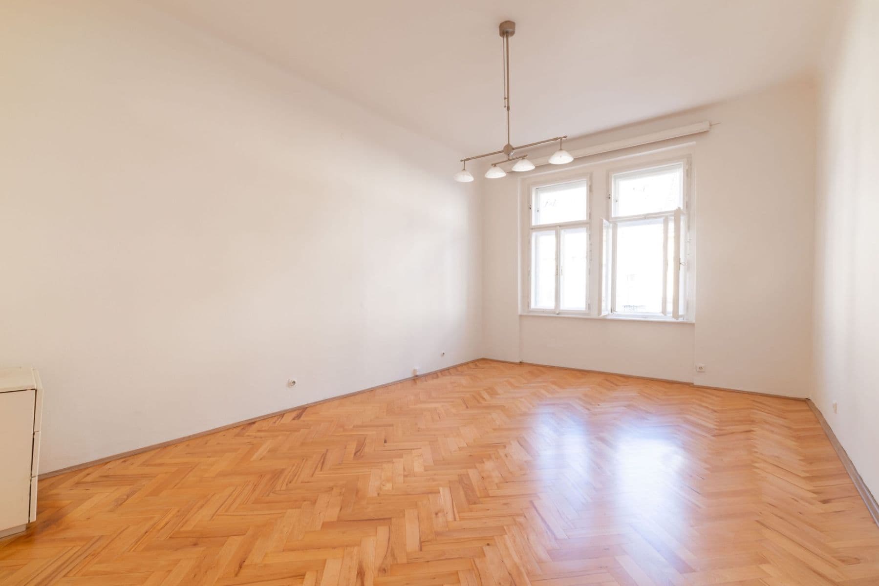 Prodej bytu 2+1 80 m², Chodská, Praha, Praha Prodej bytu 2+1 80 m², Chodská, Praha, Praha