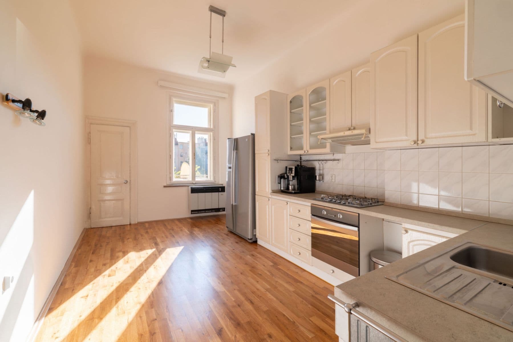 Prodej bytu 2+1 80 m², Chodská, Praha, Praha Prodej bytu 2+1 80 m², Chodská, Praha, Praha