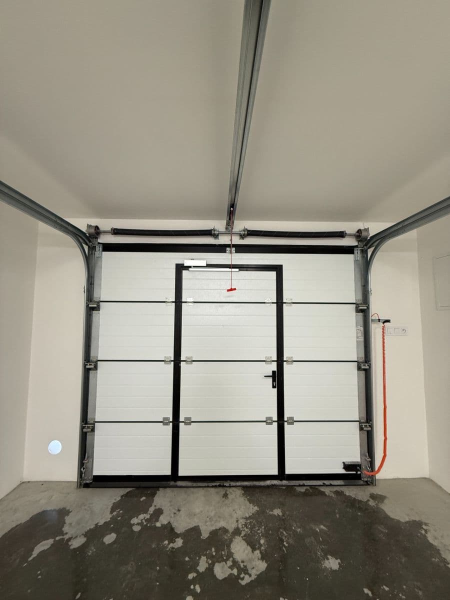 Prodej garáže 30 m², Záhlinická, Hulín, Zlínský kraj Prodej garáže 30 m², Záhlinická, Hulín, Zlínský kraj