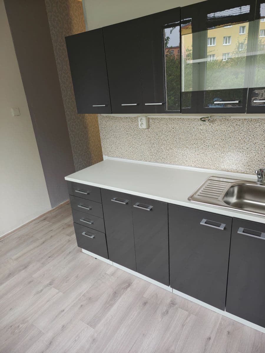 Pronájem bytu 2+1 53 m², Cihlářská, Chomutov, Ústecký kraj Pronájem bytu 2+1 53 m², Cihlářská, Chomutov, Ústecký kraj
