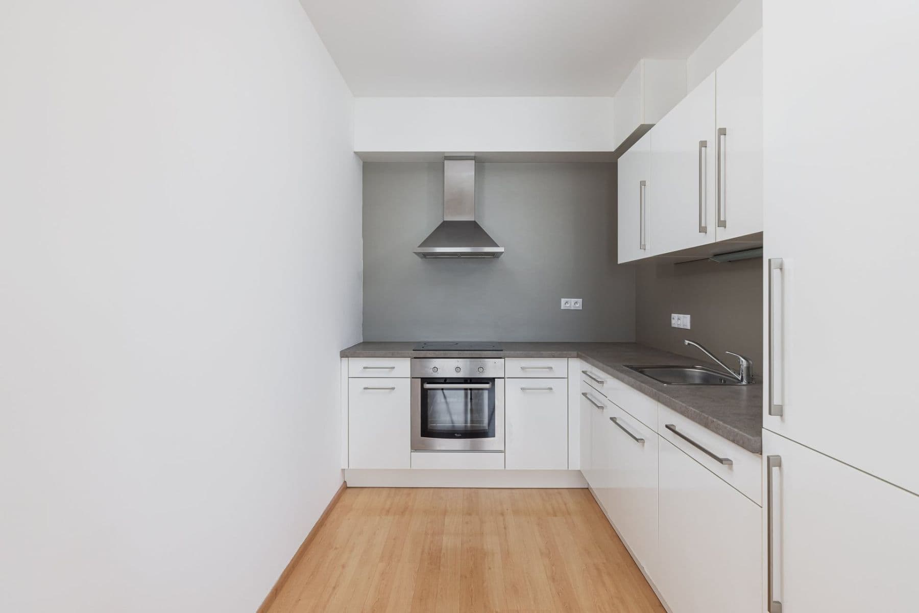 Pronájem bytu 2+kk 57 m², U Slovanky, Praha, Praha Pronájem bytu 2+kk 57 m², U Slovanky, Praha, Praha
