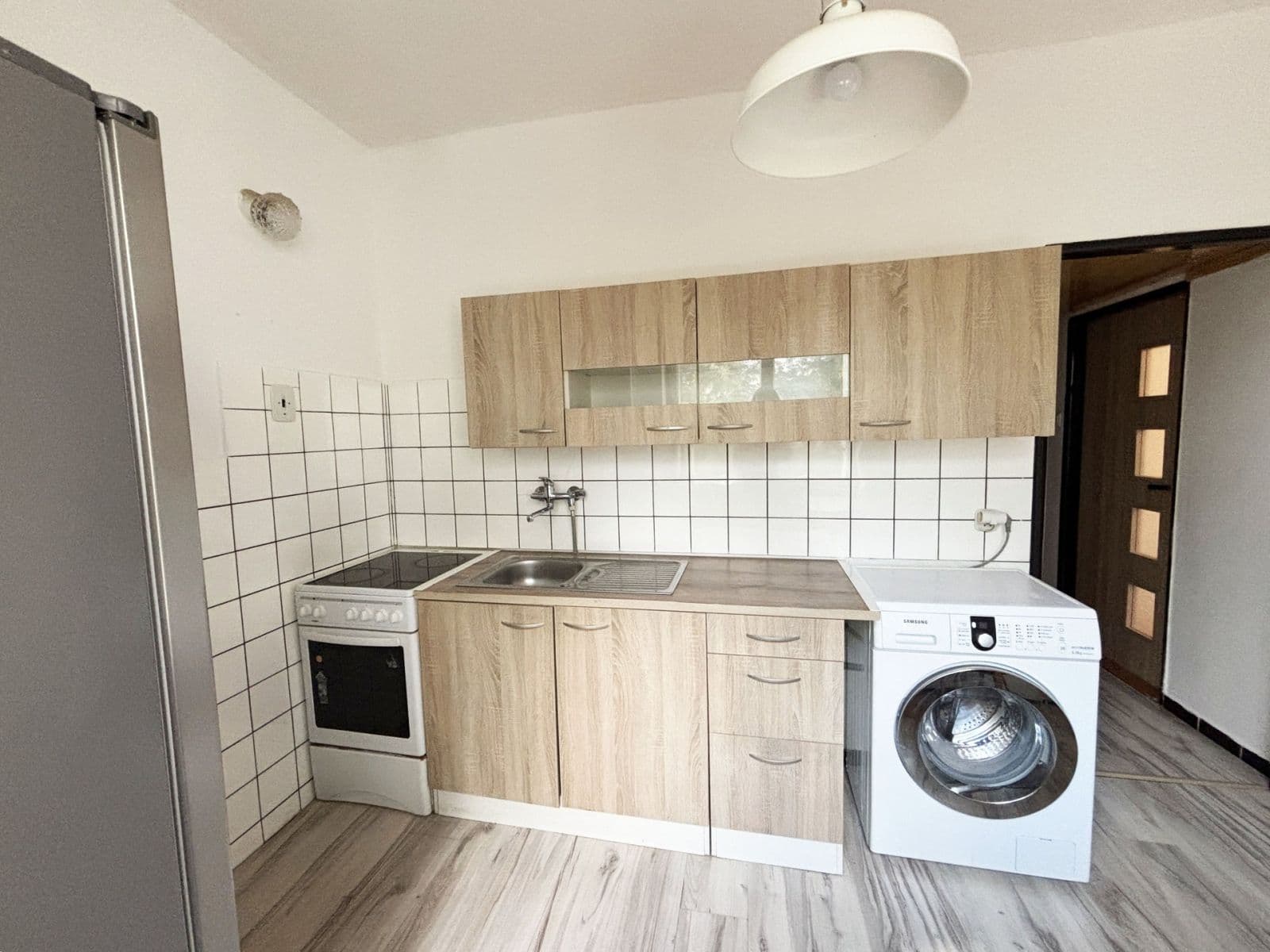 Pronájem bytu 2+1 53 m², Frýdecká, Praha, Praha Pronájem bytu 2+1 53 m², Frýdecká, Praha, Praha