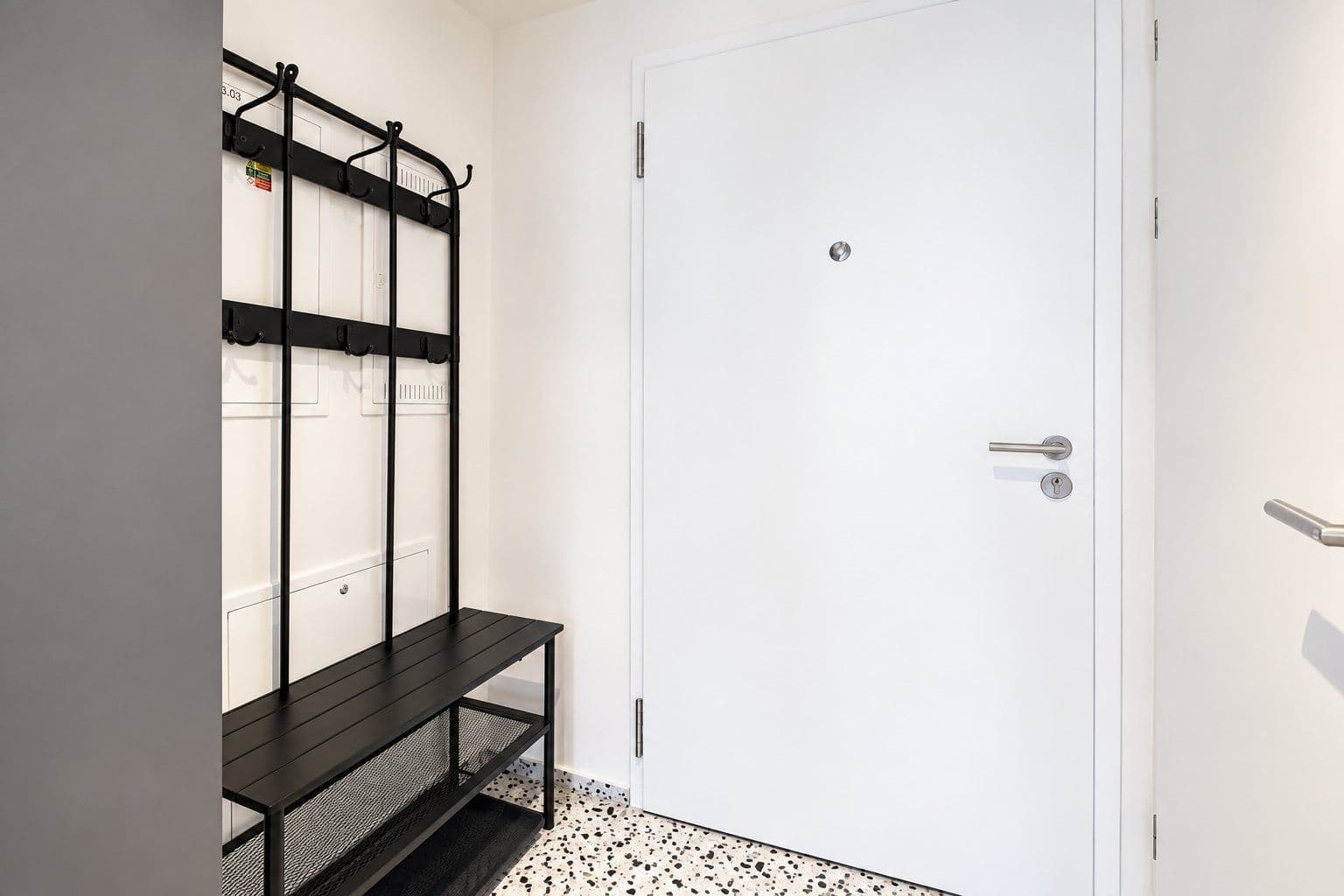 Pronájem bytu 1+kk 36 m², U Komína, Praha, Praha Pronájem bytu 1+kk 36 m², U Komína, Praha, Praha