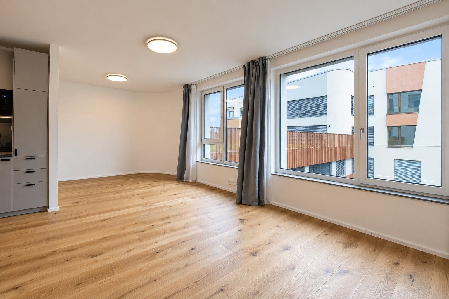 Pronájem bytu 1+kk 36 m², U Komína, Praha, Praha Pronájem bytu 1+kk 36 m², U Komína, Praha, Praha