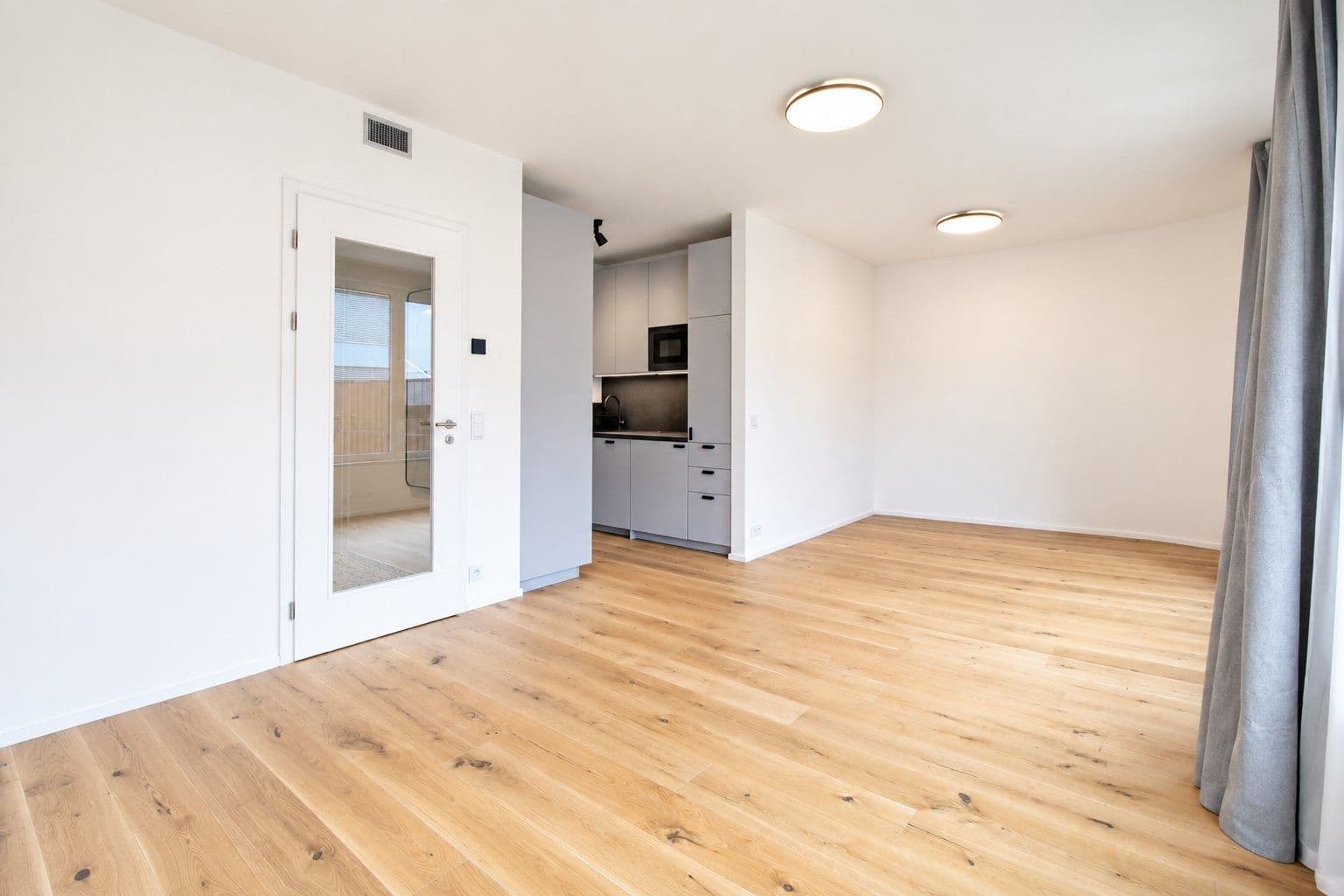 Pronájem bytu 1+kk 36 m², U Komína, Praha, Praha Pronájem bytu 1+kk 36 m², U Komína, Praha, Praha