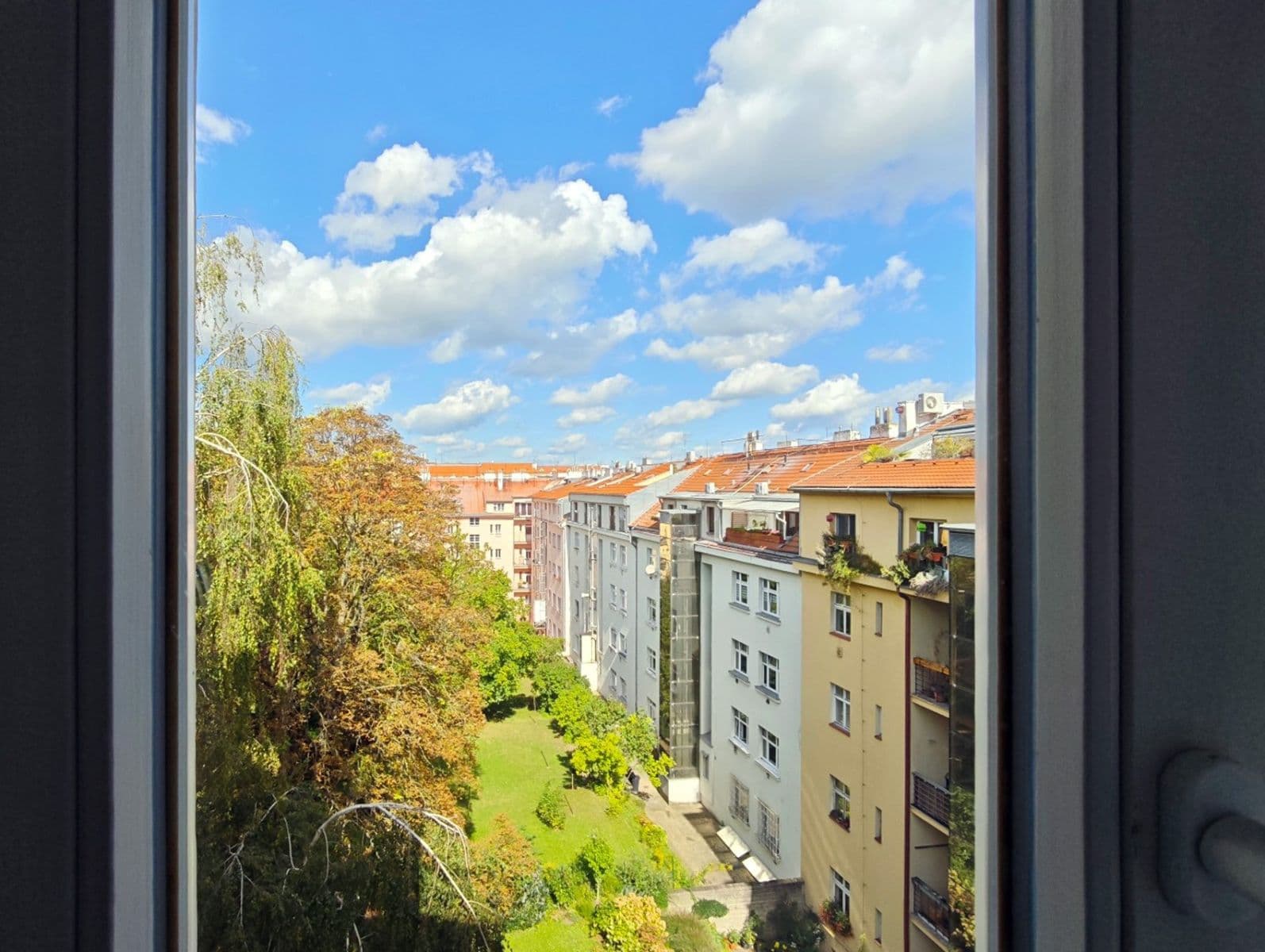 Pronájem bytu 2+1 58 m², Lotyšská, Praha, Praha Pronájem bytu 2+1 58 m², Lotyšská, Praha, Praha