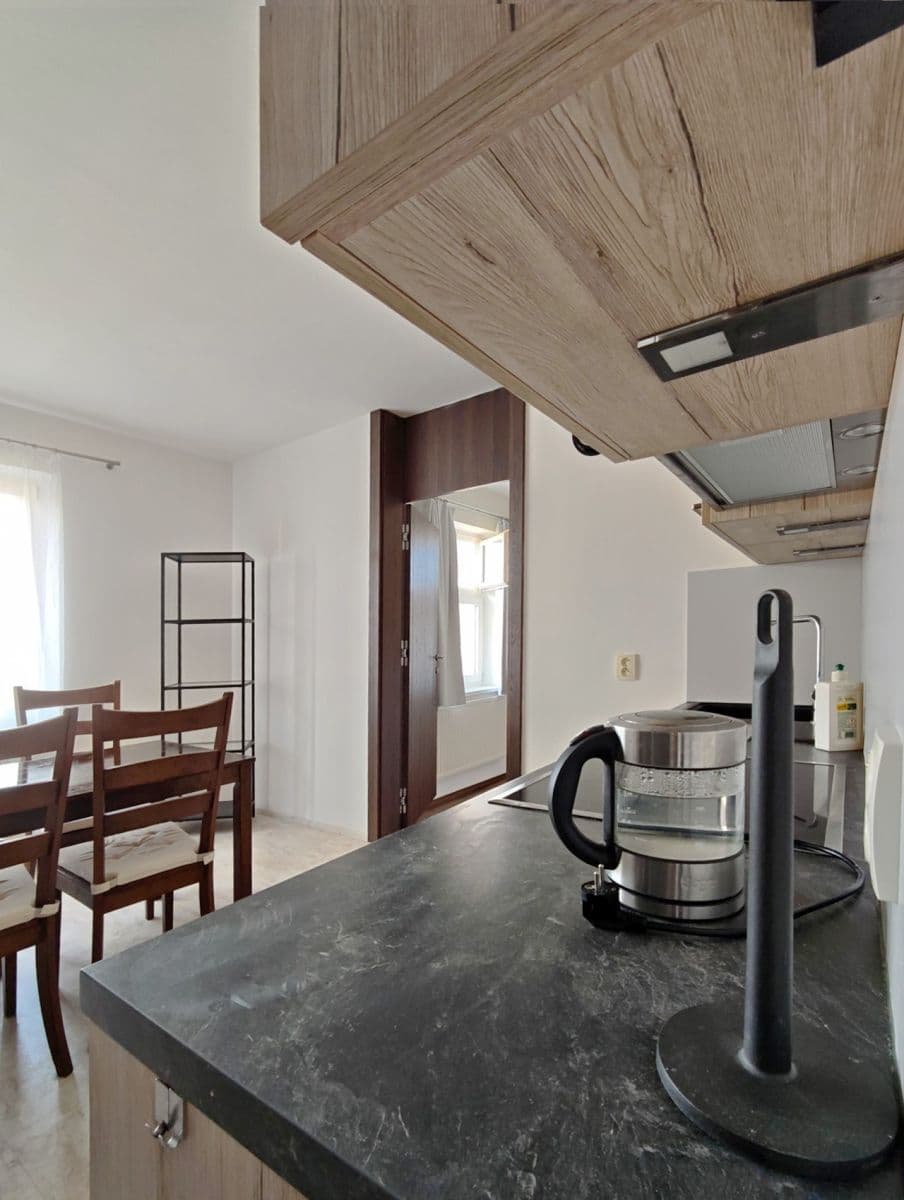 Pronájem bytu 2+1 58 m², Lotyšská, Praha, Praha Pronájem bytu 2+1 58 m², Lotyšská, Praha, Praha