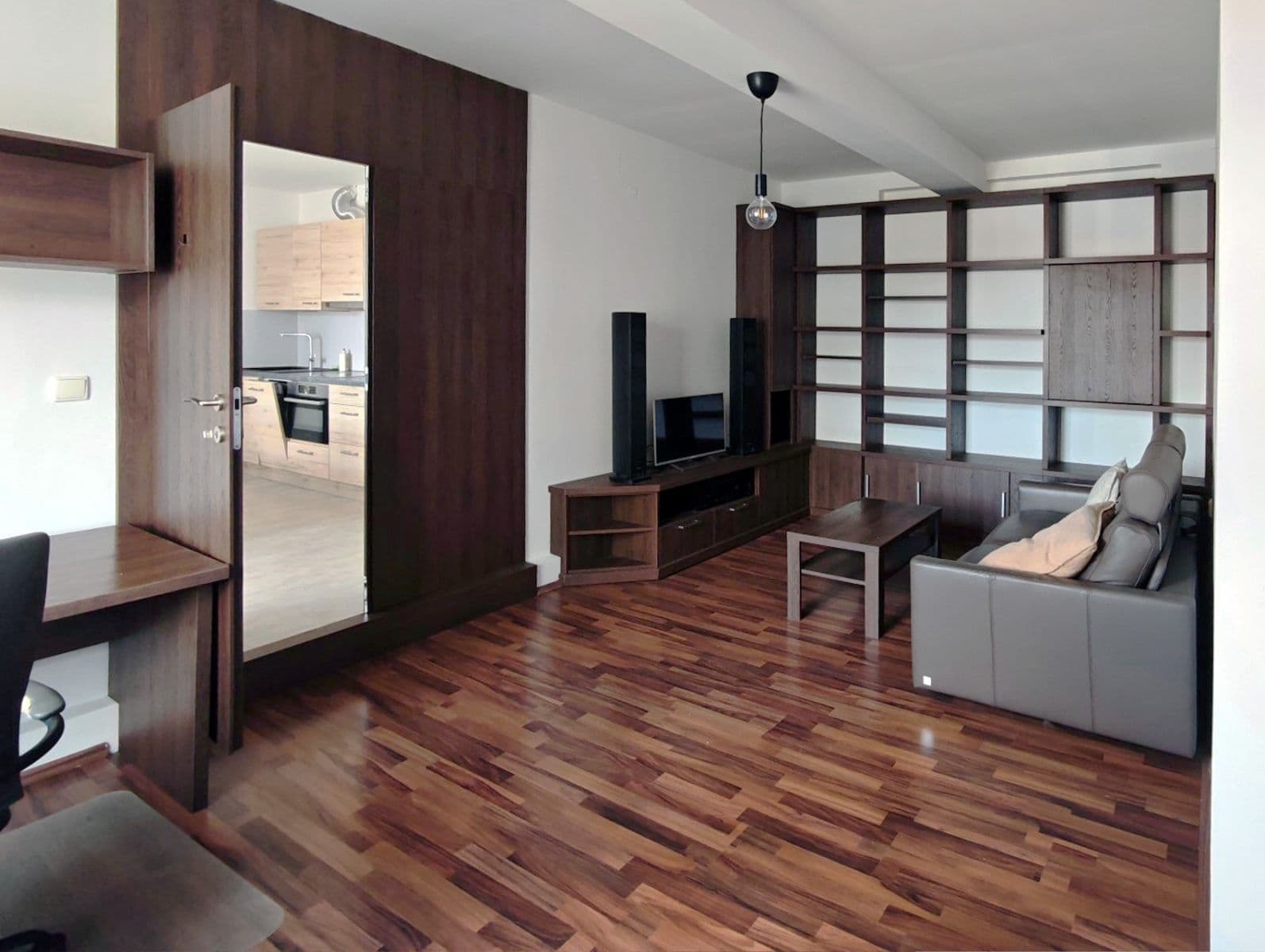 Pronájem bytu 2+1 58 m², Lotyšská, Praha, Praha Pronájem bytu 2+1 58 m², Lotyšská, Praha, Praha