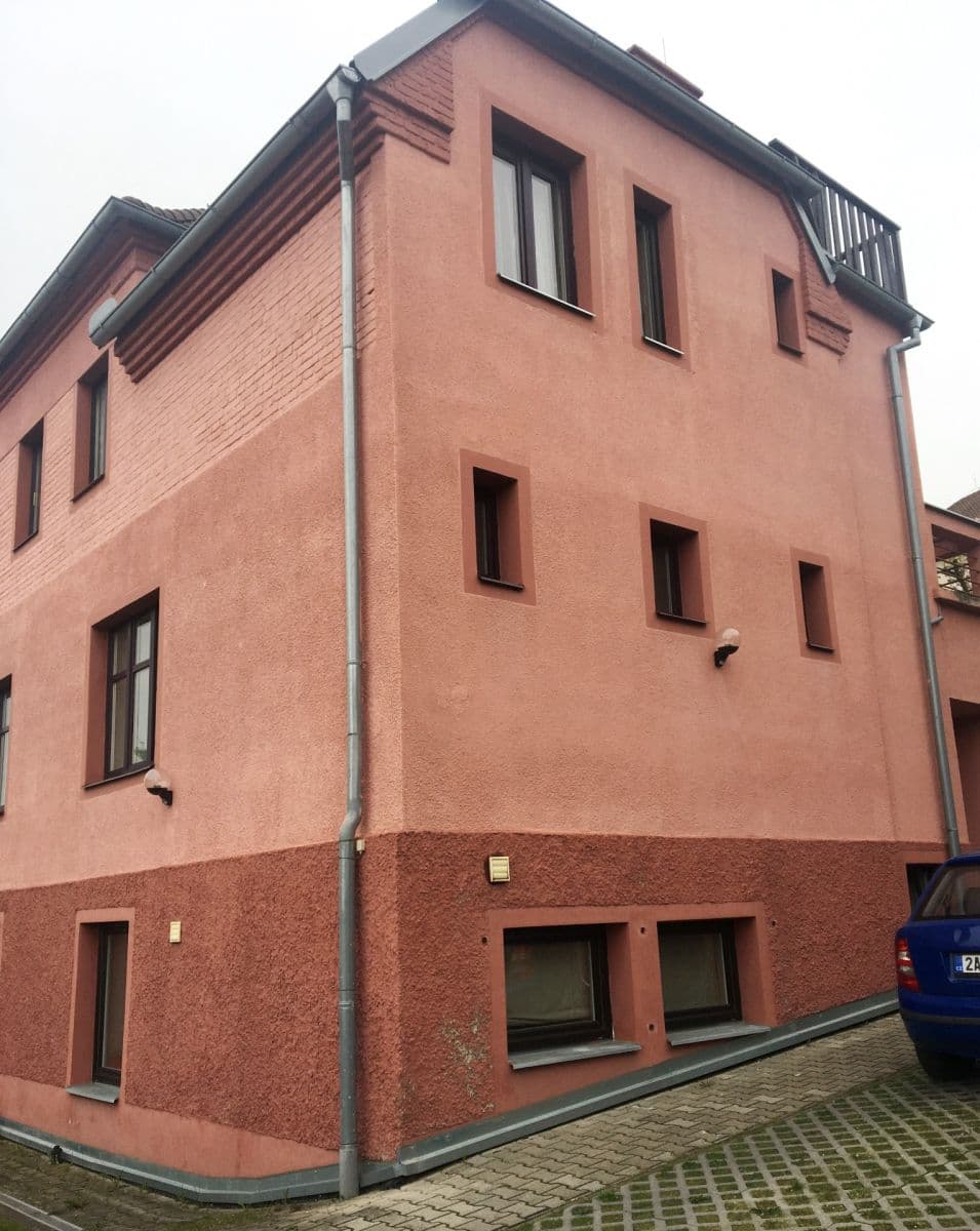 Pronájem bytu 1+kk 24 m², Pod Sychrovem Ⅰ, Praha, Praha Pronájem bytu 1+kk 24 m², Pod Sychrovem Ⅰ, Praha, Praha