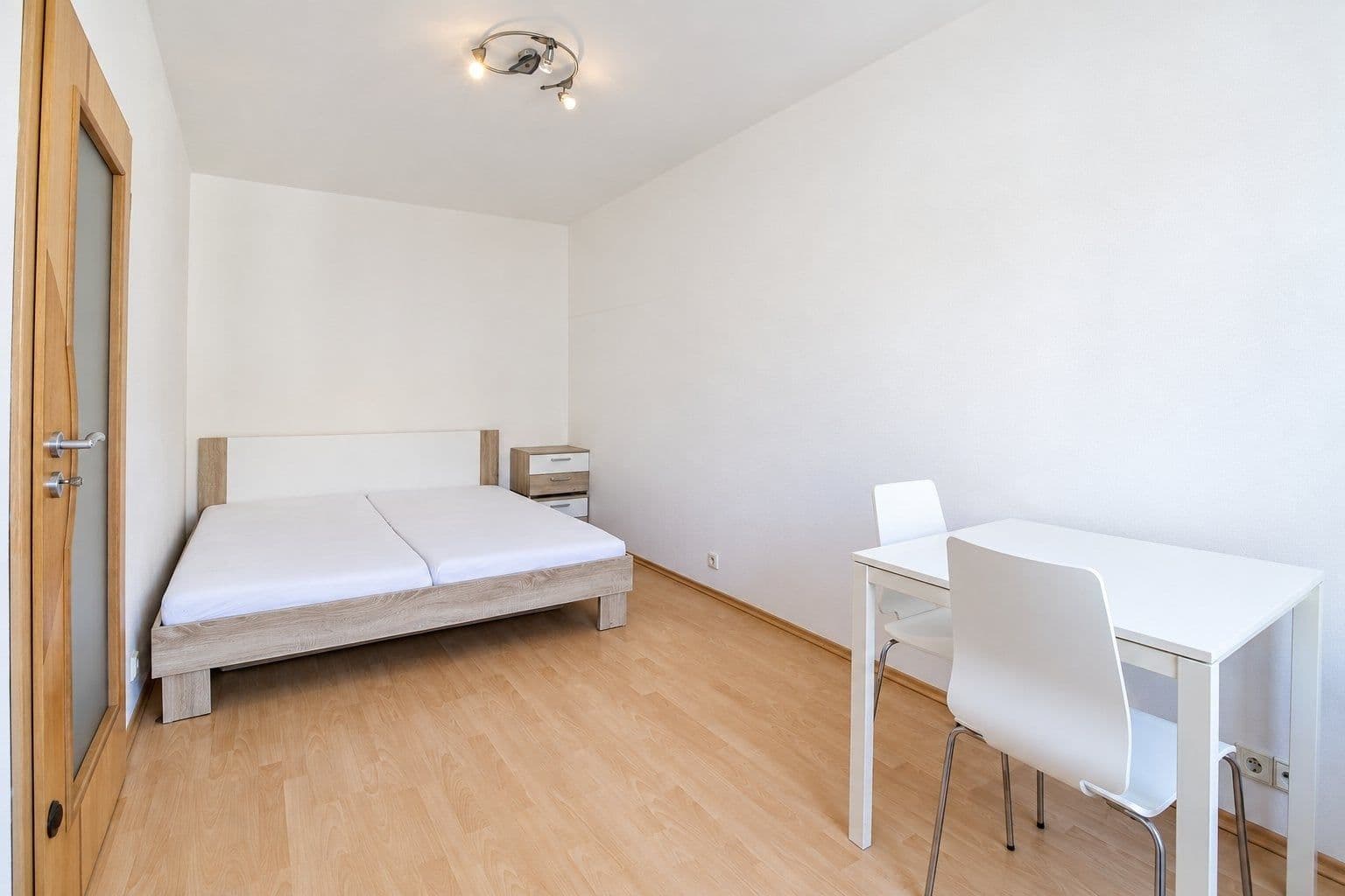 Pronájem bytu 2+kk 53 m², Dukelská, Benešov, Středočeský kraj Pronájem bytu 2+kk 53 m², Dukelská, Benešov, Středočeský kraj