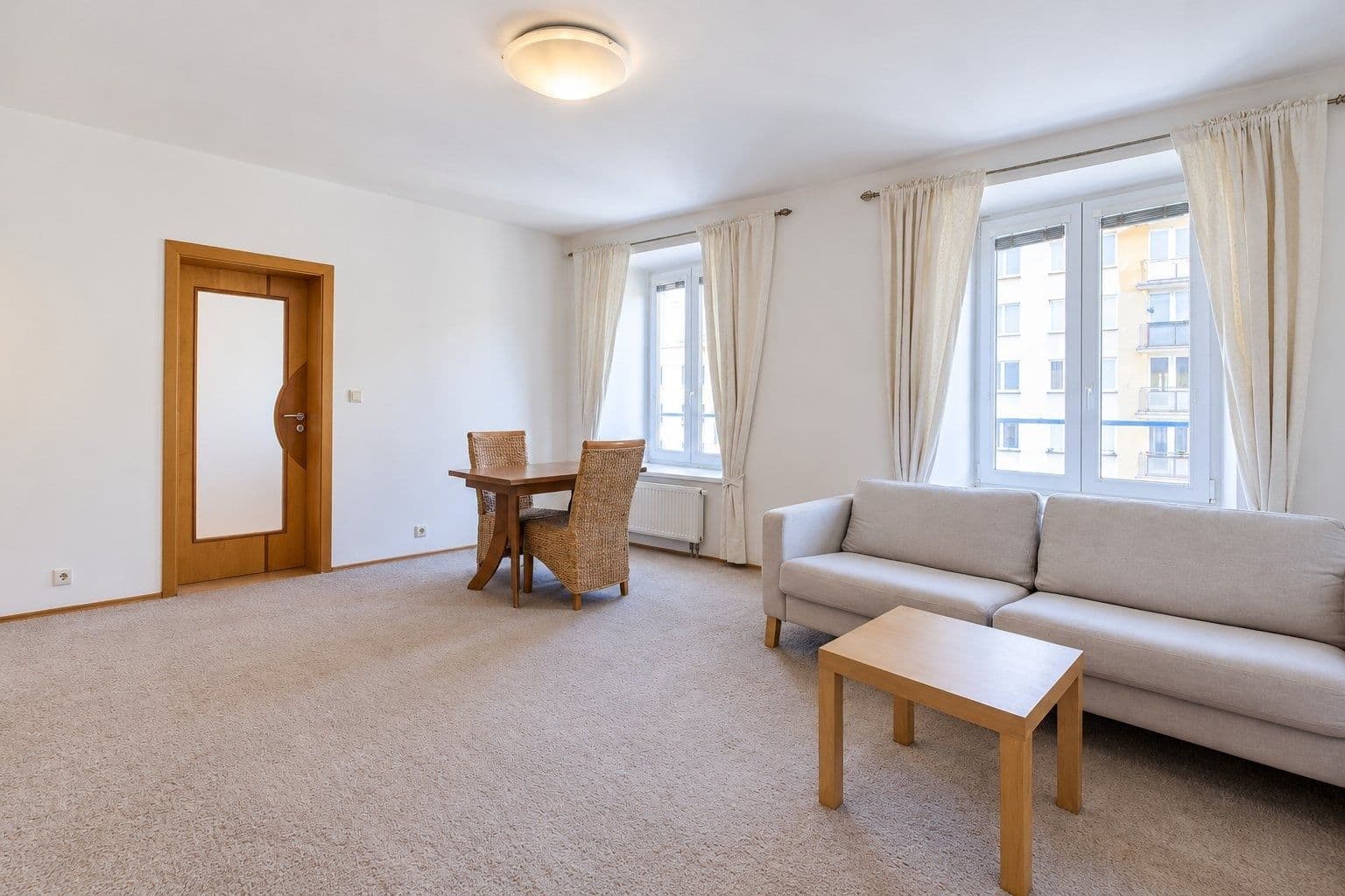 Pronájem bytu 2+kk 53 m², Dukelská, Benešov, Středočeský kraj Pronájem bytu 2+kk 53 m², Dukelská, Benešov, Středočeský kraj