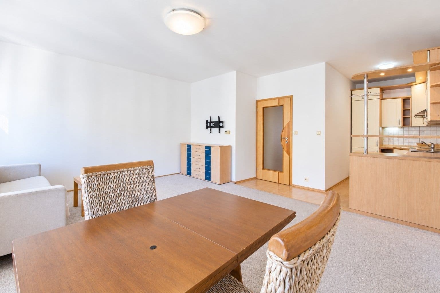 Pronájem bytu 2+kk 53 m², Dukelská, Benešov, Středočeský kraj Pronájem bytu 2+kk 53 m², Dukelská, Benešov, Středočeský kraj
