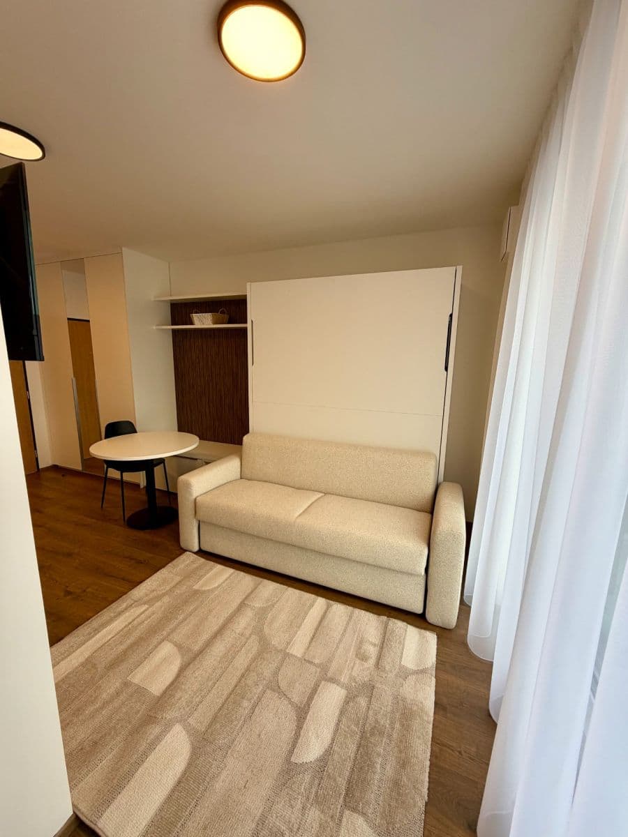 Prodej bytu 1+kk 22 m², Nepilova, Beroun, Středočeský kraj Prodej bytu 1+kk 22 m², Nepilova, Beroun, Středočeský kraj