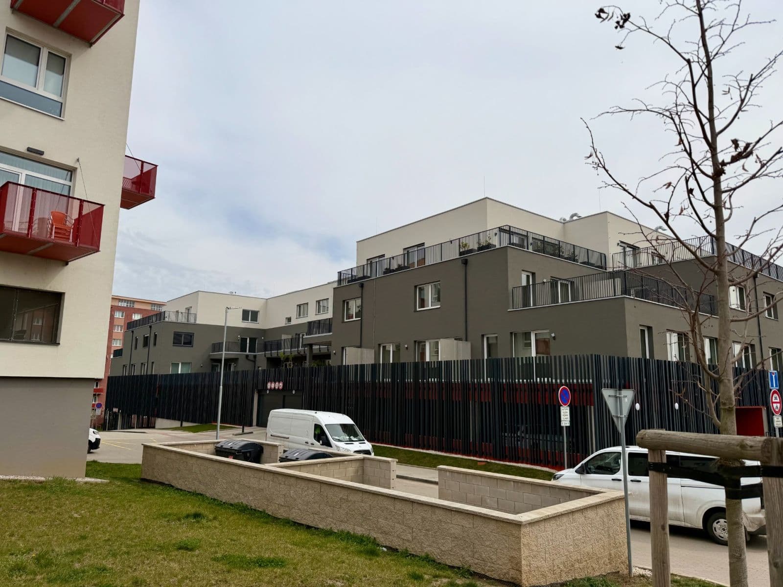 Prodej bytu 1+kk 22 m², Nepilova, Beroun, Středočeský kraj Prodej bytu 1+kk 22 m², Nepilova, Beroun, Středočeský kraj