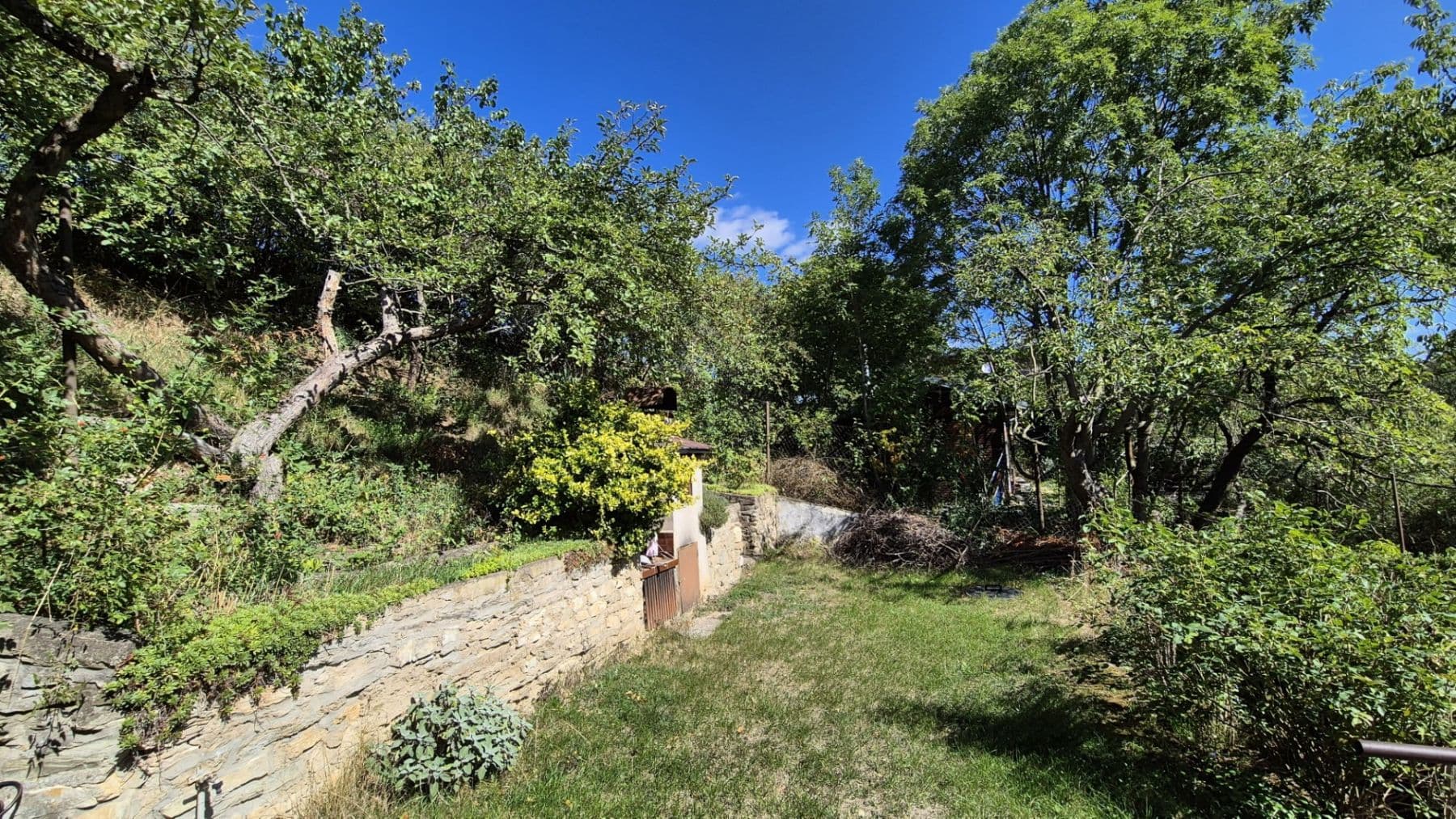 Prodej chaty, chalupy 50 m², pozemek 368 m², Lichoceves, Středočeský kraj Prodej chaty, chalupy 50 m², pozemek 368 m², Lichoceves, Středočeský kraj