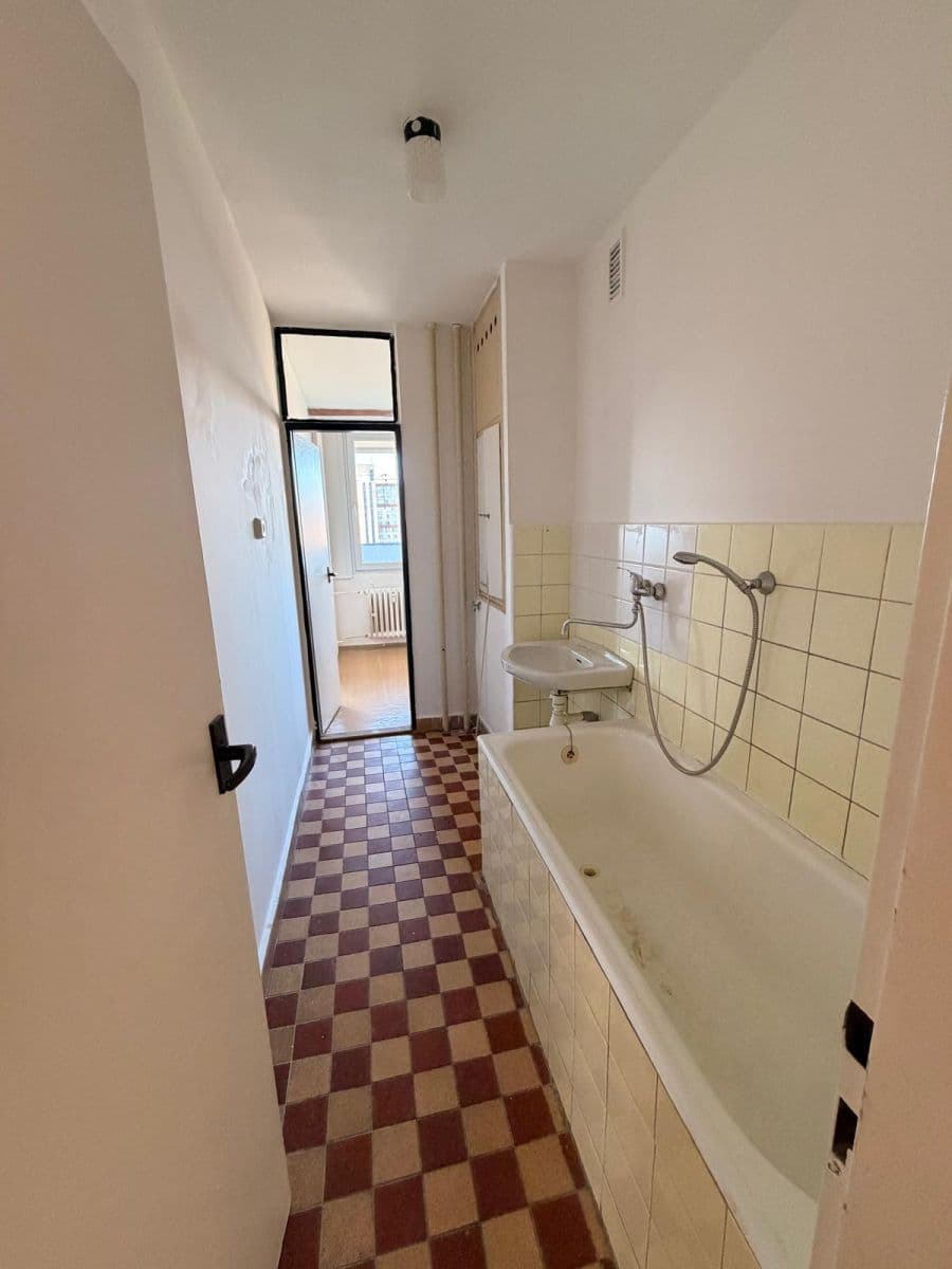 Prodej bytu 4+1 78 m², Sládkovičova, Praha, Praha Prodej bytu 4+1 78 m², Sládkovičova, Praha, Praha