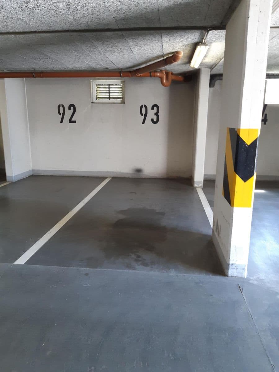 Pronájem garáže 13 m², Počernická, Praha, Praha Pronájem garáže 13 m², Počernická, Praha, Praha