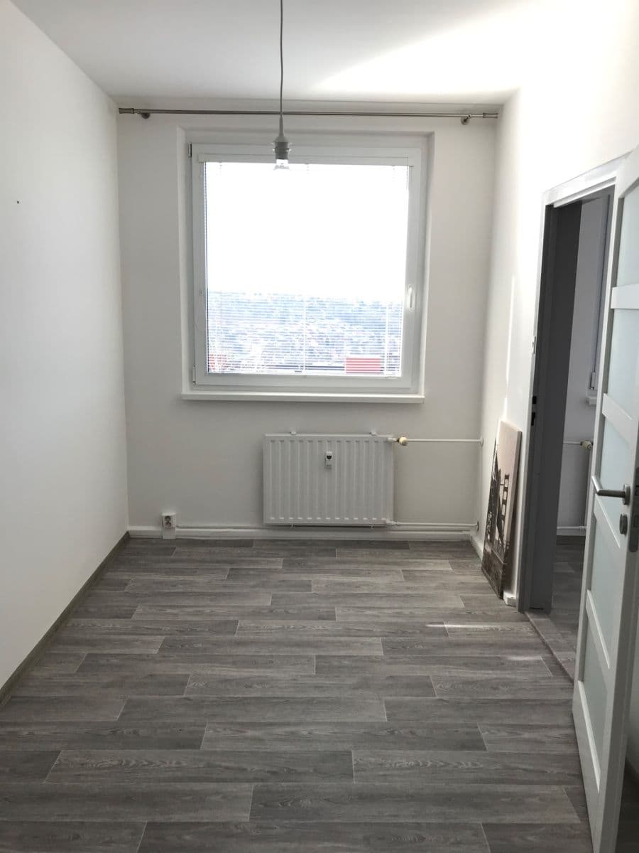 Pronájem bytu 2+1 45 m², Okružní, Zlín, Zlínský kraj Pronájem bytu 2+1 45 m², Okružní, Zlín, Zlínský kraj