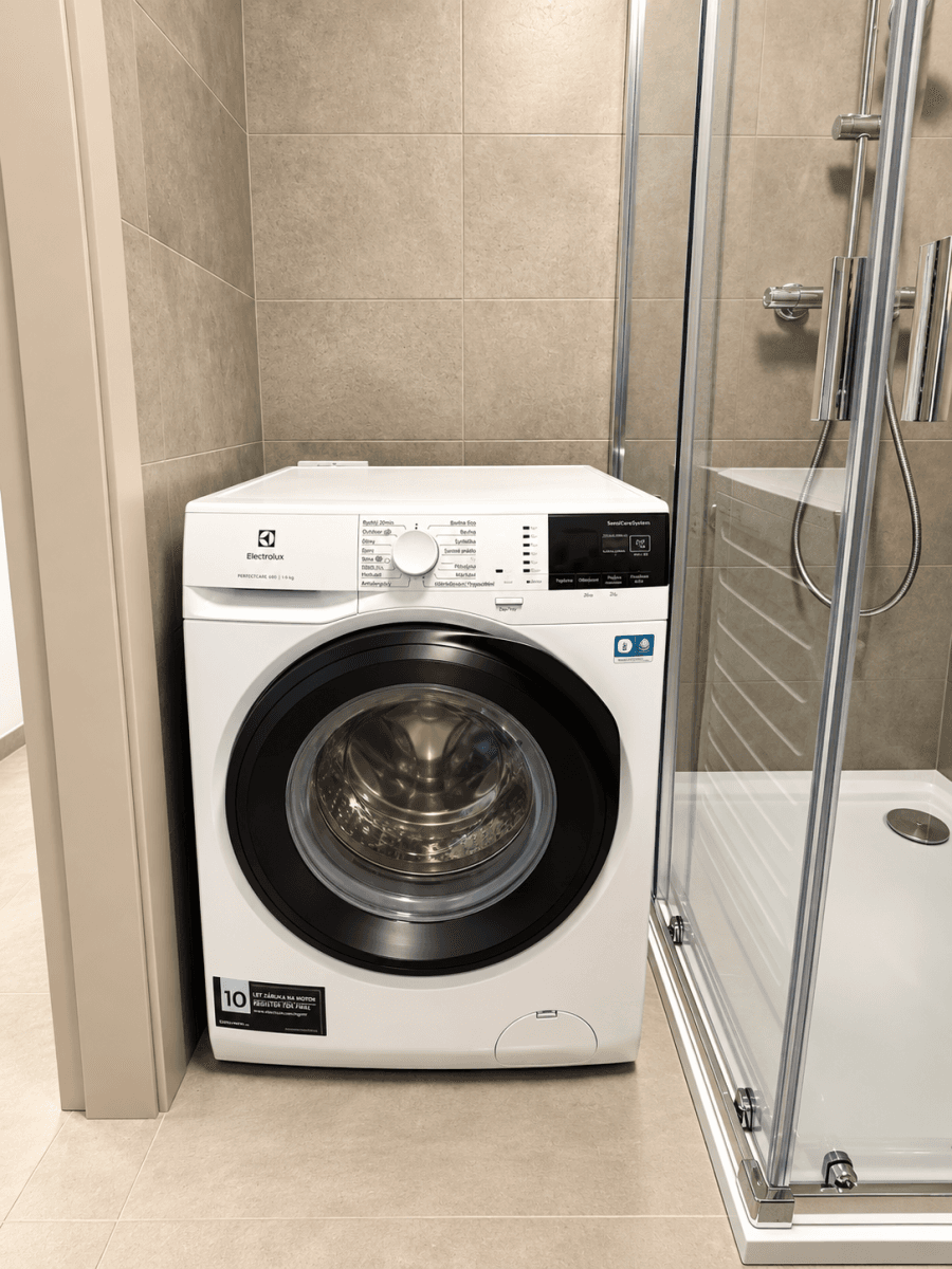 Pronájem bytu 1+kk 45 m², Hartigova, Praha, Praha Pronájem bytu 1+kk 45 m², Hartigova, Praha, Praha