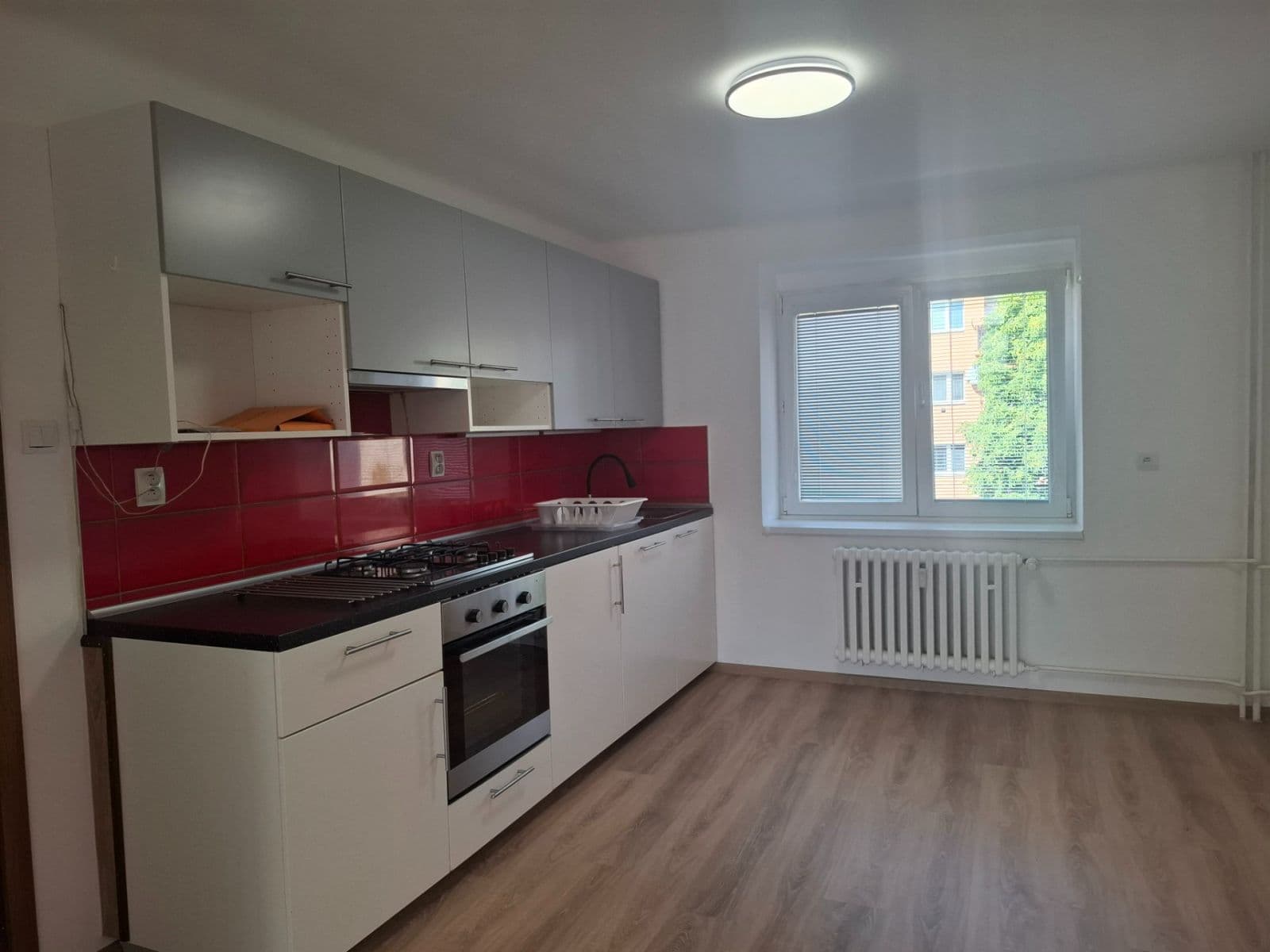 Pronájem bytu 2+1 49 m², Jaselská, Beroun, Středočeský kraj Pronájem bytu 2+1 49 m², Jaselská, Beroun, Středočeský kraj