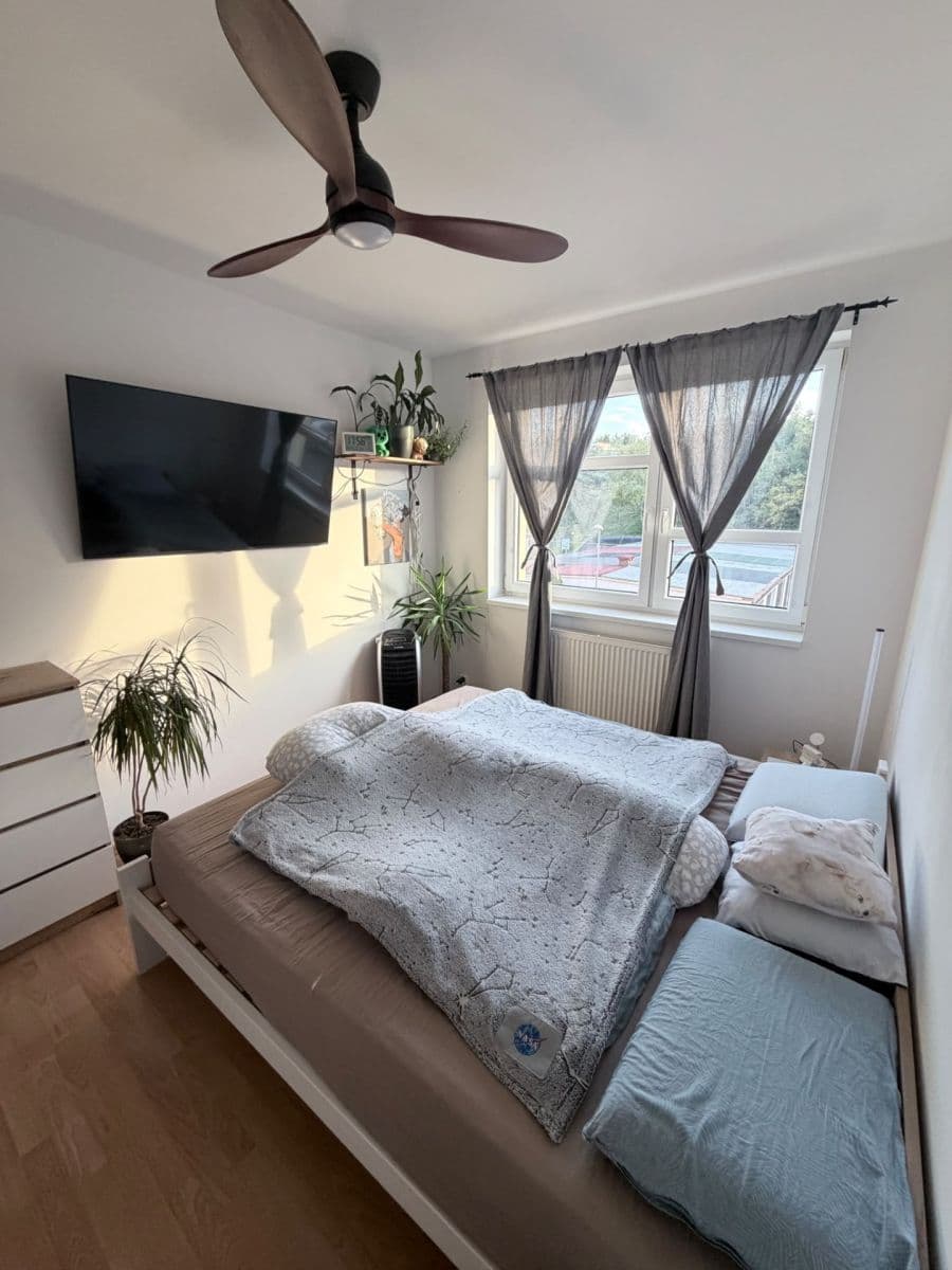Pronájem bytu 2+kk 44 m², Družstevní, Libčice nad Vltavou, Středočeský kraj Pronájem bytu 2+kk 44 m², Družstevní, Libčice nad Vltavou, Středočeský kraj
