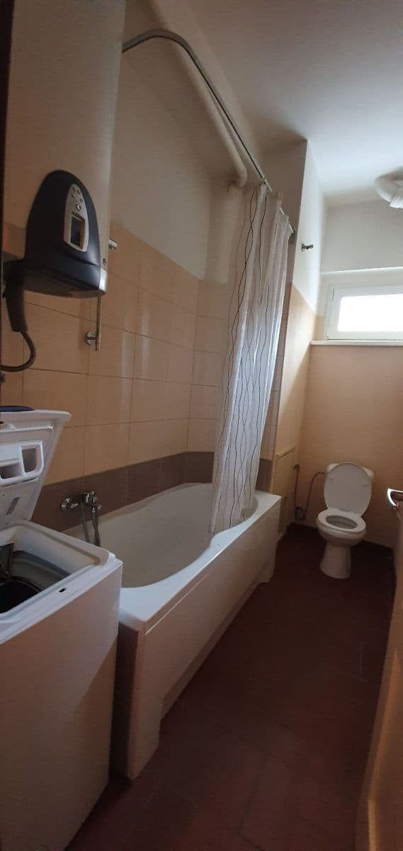 Pronájem bytu 2+kk 38 m², Humpolecká, Praha, Praha Pronájem bytu 2+kk 38 m², Humpolecká, Praha, Praha