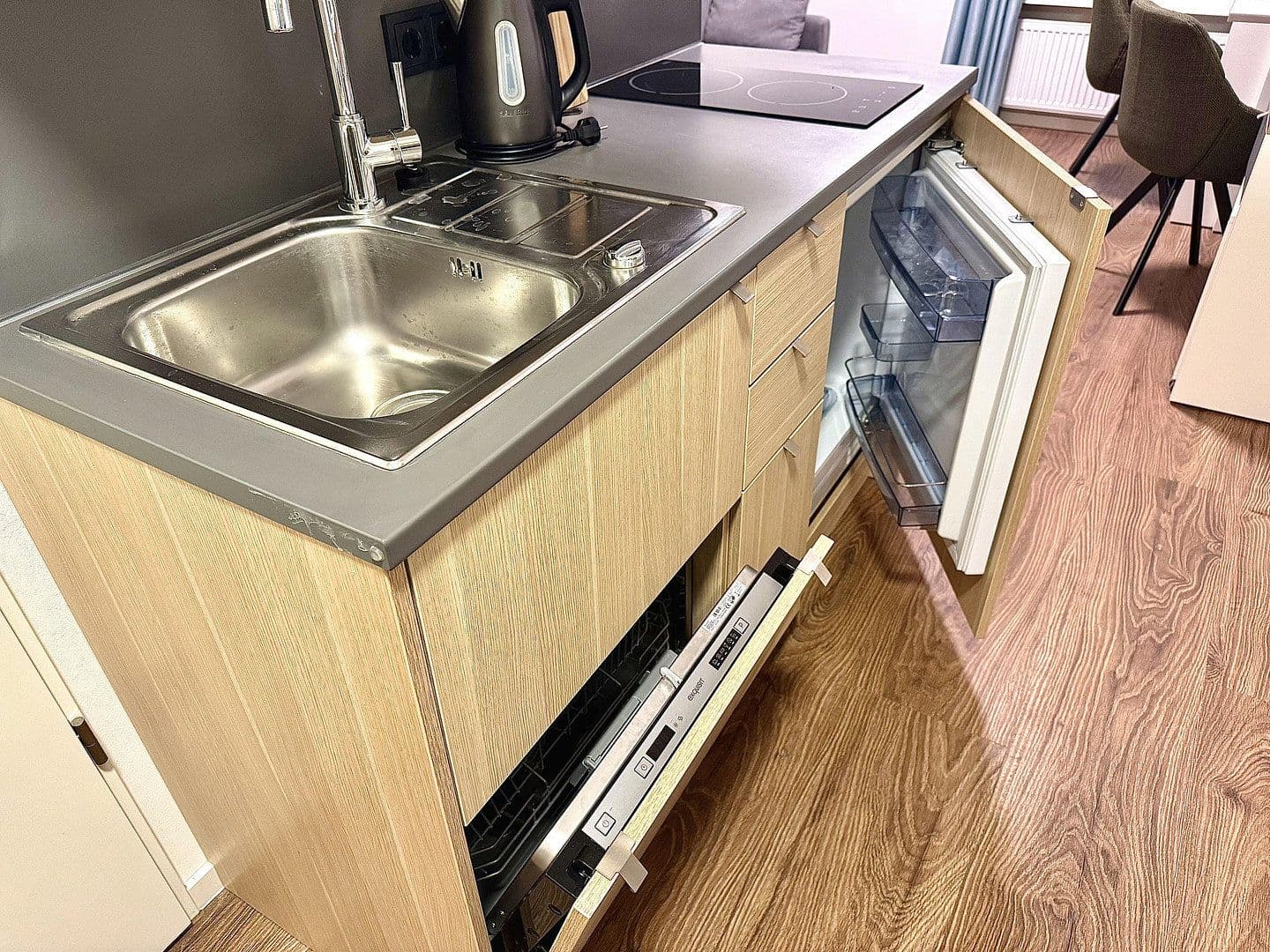 Pronájem bytu 1+1 25 m², Berlin, Berlín Pronájem bytu 1+1 25 m², Berlin, Berlín