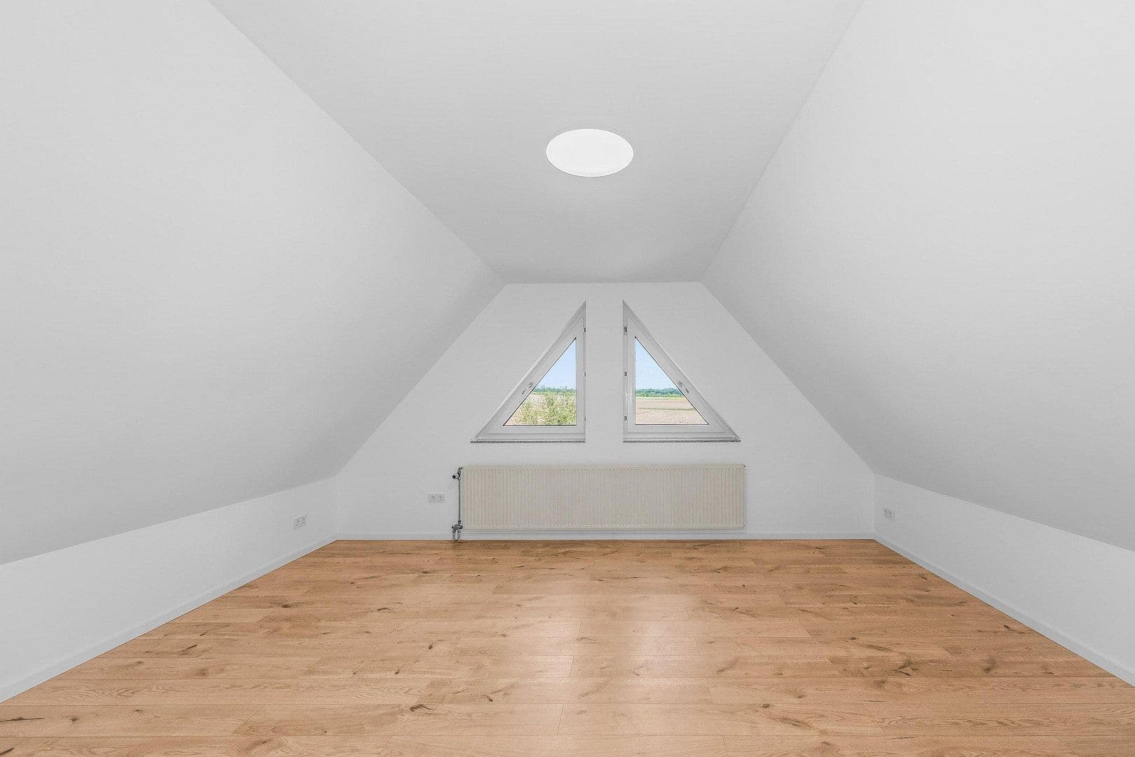 Prodej bytu 5+1 155 m², Am Gemeindeweiher 9, Herzogenaurach, Bavorsko Prodej bytu 5+1 155 m², Am Gemeindeweiher 9, Herzogenaurach, Bavorsko