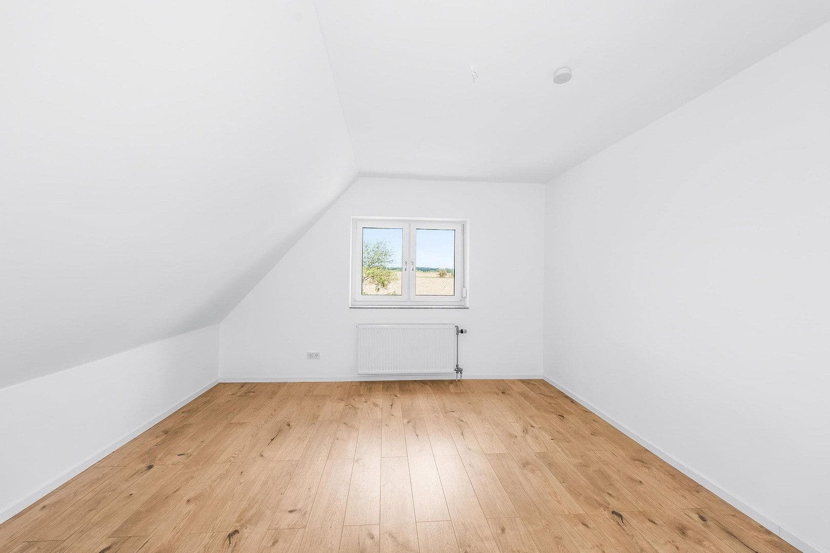 Prodej bytu 5+1 155 m², Am Gemeindeweiher 9, Herzogenaurach, Bavorsko Prodej bytu 5+1 155 m², Am Gemeindeweiher 9, Herzogenaurach, Bavorsko
