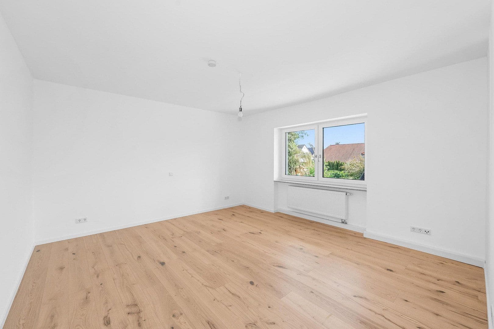 Prodej bytu 4+1 115 m², Am Gemeindeweiher 9, Herzogenaurach, Bavorsko Prodej bytu 4+1 115 m², Am Gemeindeweiher 9, Herzogenaurach, Bavorsko