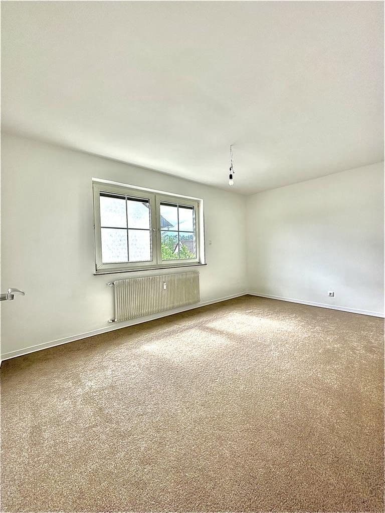 Pronájem bytu 3+1 80 m², Franz-Hegmann-Straße 14, Marktheidenfeld, Bavorsko Pronájem bytu 3+1 80 m², Franz-Hegmann-Straße 14, Marktheidenfeld, Bavorsko