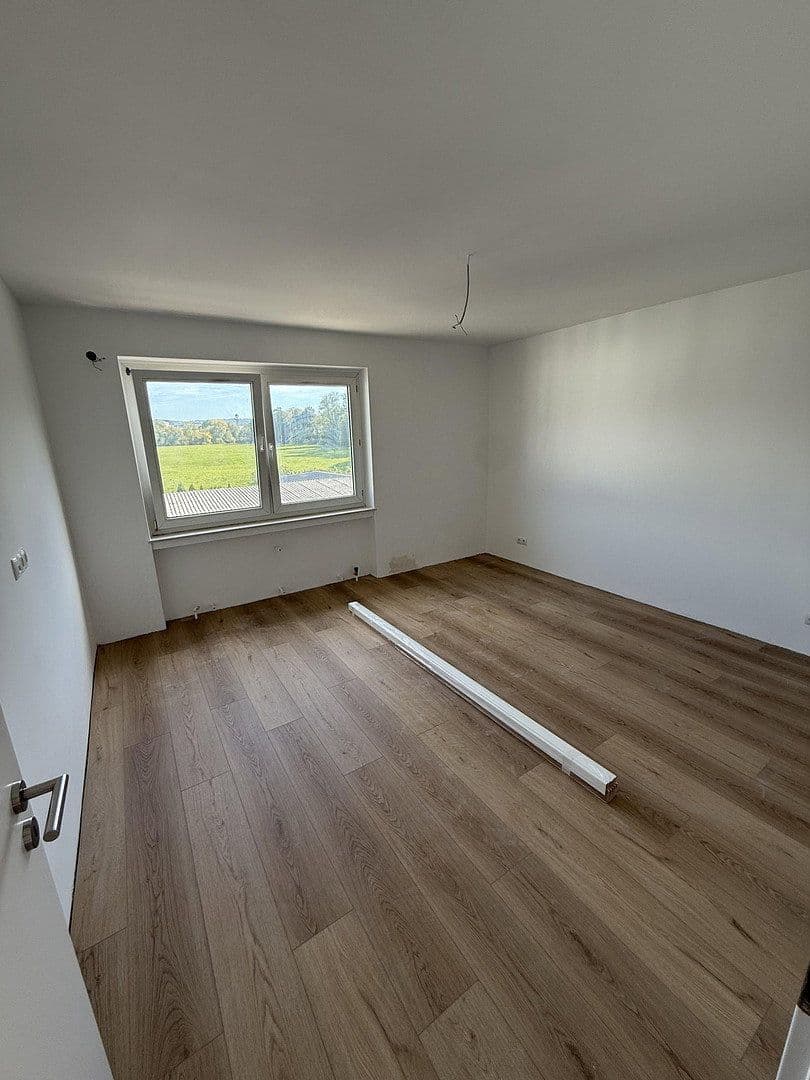 Pronájem bytu 2+1 55 m², Bendorf, Porýní-Falc Pronájem bytu 2+1 55 m², Bendorf, Porýní-Falc