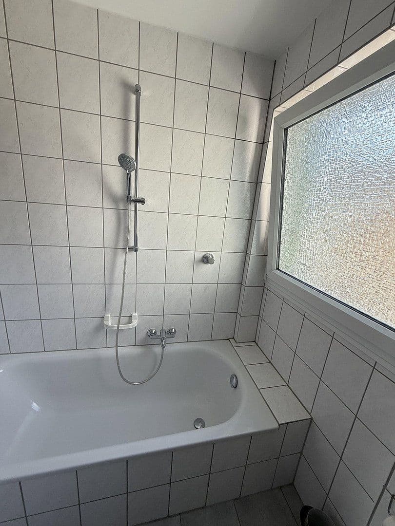 Pronájem bytu 2+1 55 m², Bendorf, Porýní-Falc Pronájem bytu 2+1 55 m², Bendorf, Porýní-Falc