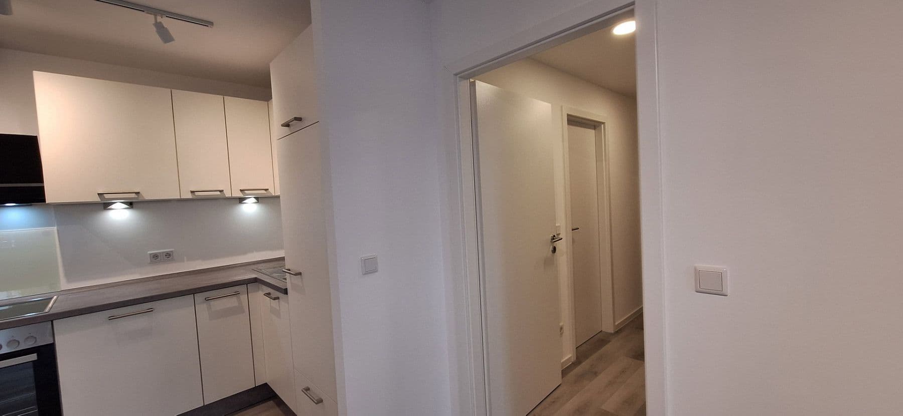 Prodej bytu 2+1 45 m², Weinheim, Bádensko-Württembersko Prodej bytu 2+1 45 m², Weinheim, Bádensko-Württembersko