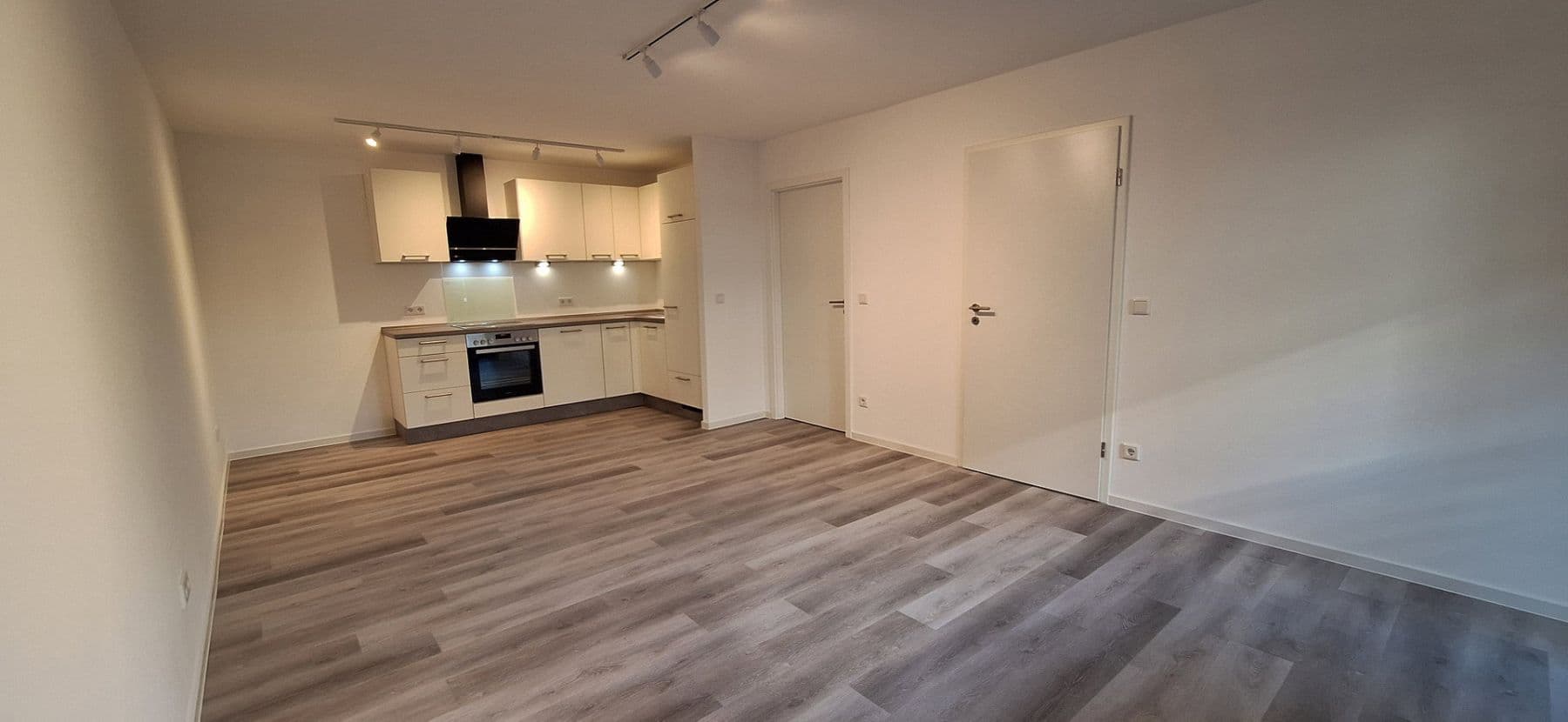 Prodej bytu 2+1 45 m², Weinheim, Bádensko-Württembersko Prodej bytu 2+1 45 m², Weinheim, Bádensko-Württembersko