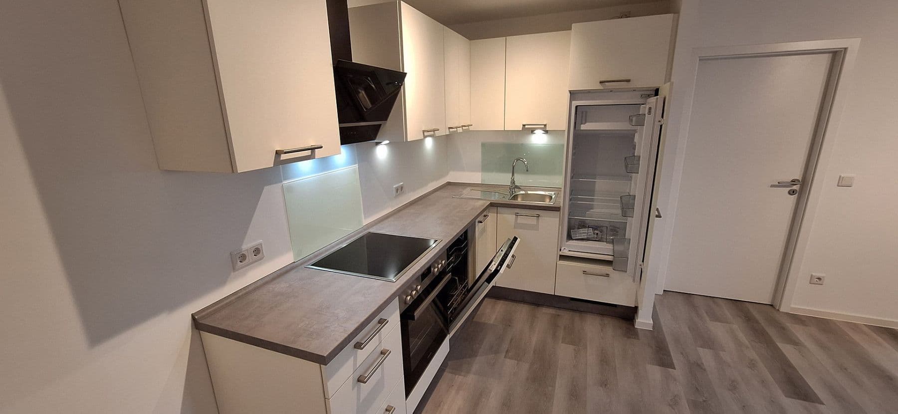 Prodej bytu 2+1 45 m², Weinheim, Bádensko-Württembersko Prodej bytu 2+1 45 m², Weinheim, Bádensko-Württembersko