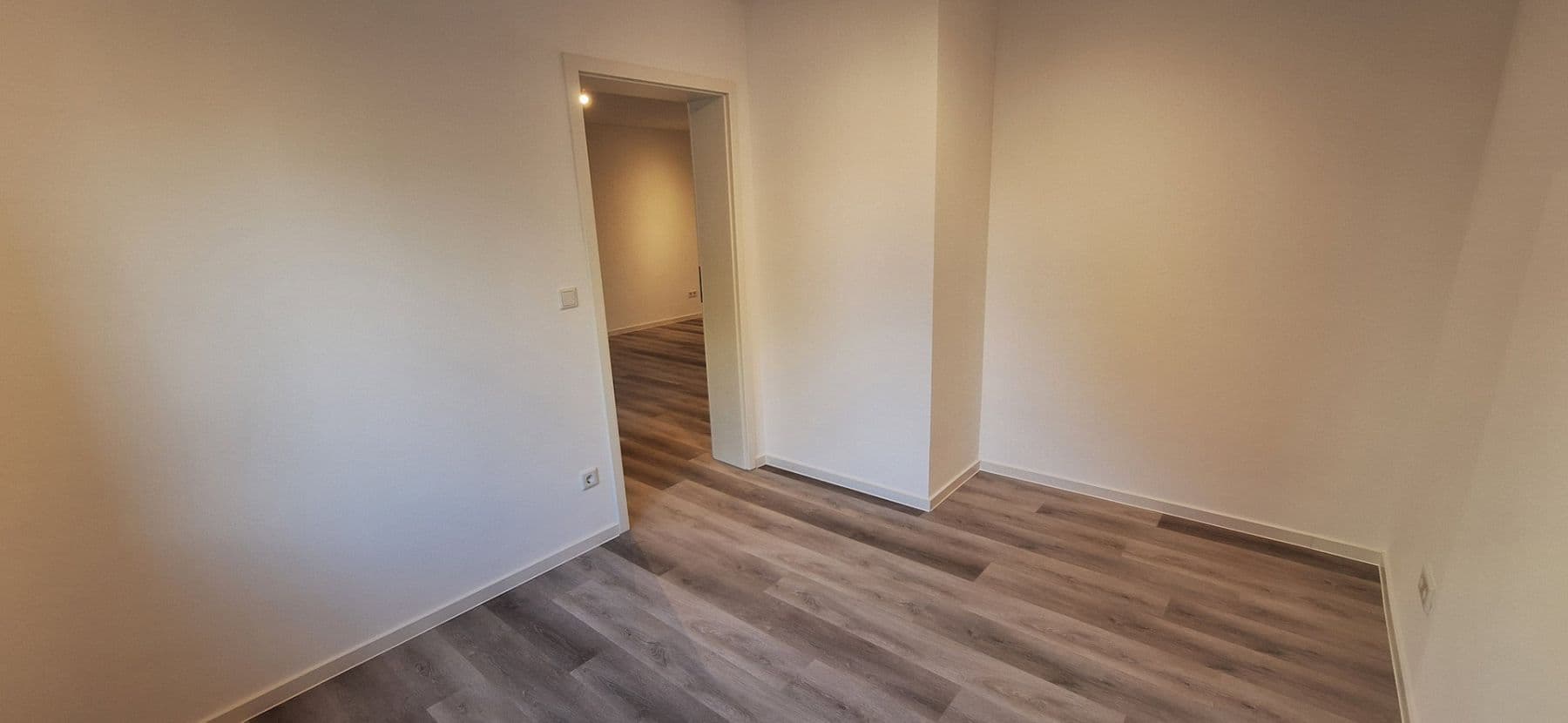 Prodej bytu 2+1 45 m², Weinheim, Bádensko-Württembersko Prodej bytu 2+1 45 m², Weinheim, Bádensko-Württembersko