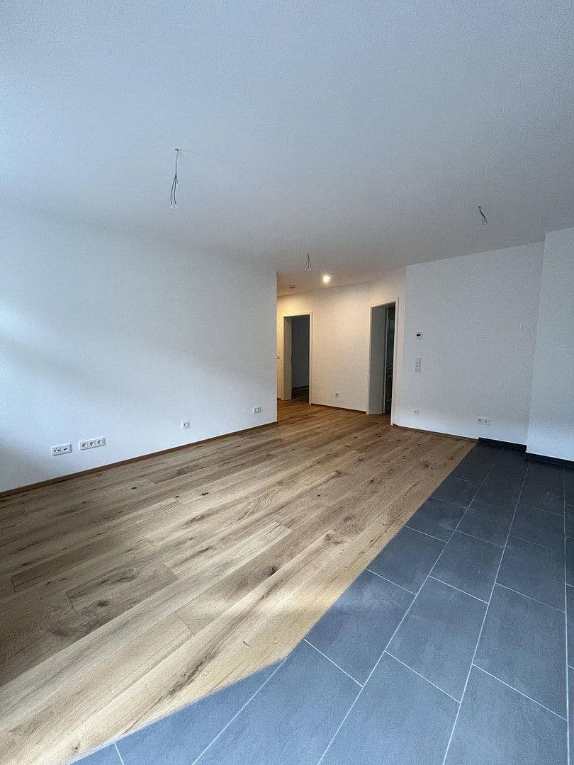 Pronájem bytu 3+1 72 m², Ludwigstraße 96, Leipzig, Sasko Pronájem bytu 3+1 72 m², Ludwigstraße 96, Leipzig, Sasko