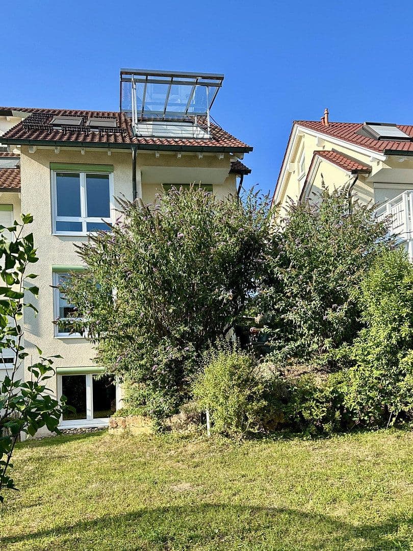 Prodej domu 172 m², pozemek 261 m², Waldenbuch, Bádensko-Württembersko Prodej domu 172 m², pozemek 261 m², Waldenbuch, Bádensko-Württembersko