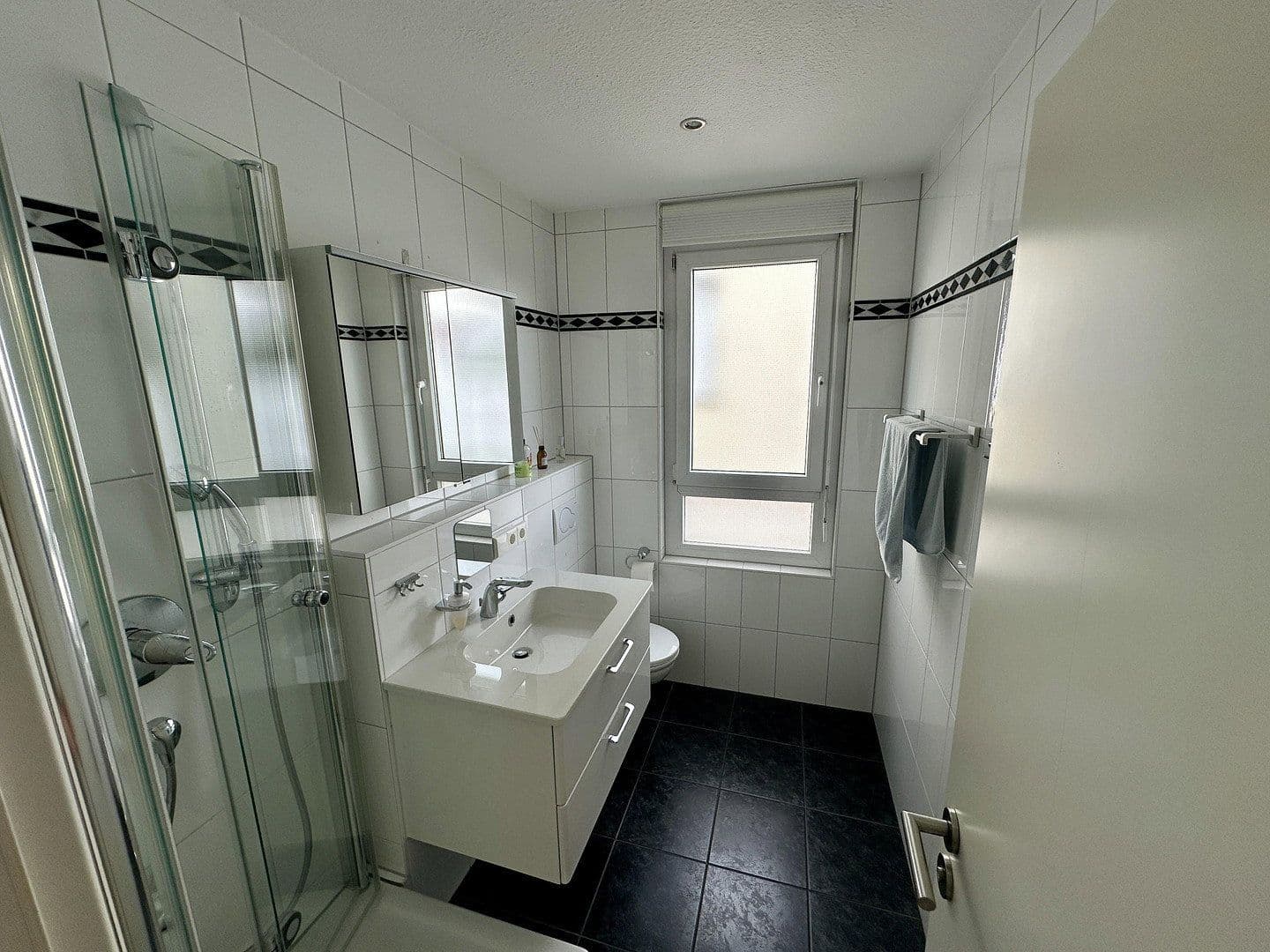 Prodej domu 172 m², pozemek 261 m², Waldenbuch, Bádensko-Württembersko Prodej domu 172 m², pozemek 261 m², Waldenbuch, Bádensko-Württembersko