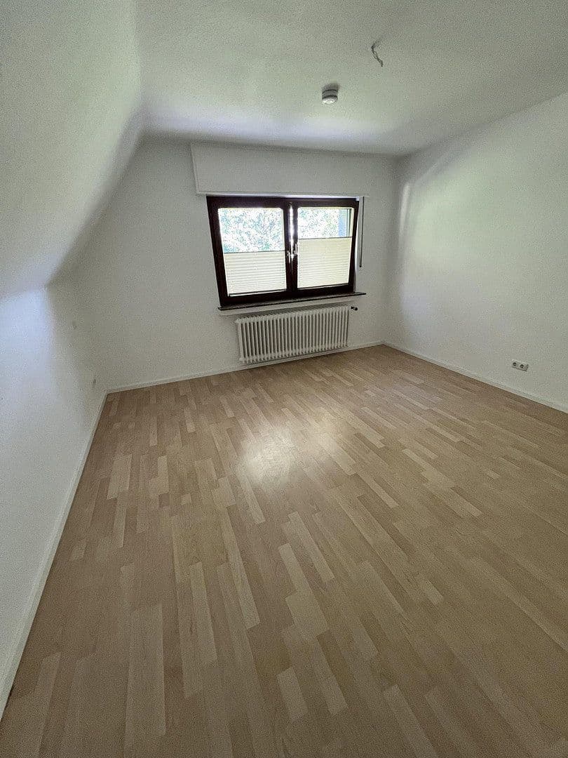 Pronájem domu 130 m², pozemek 725 m², Bochum, Severní Porýní-Vestfálsko Pronájem domu 130 m², pozemek 725 m², Bochum, Severní Porýní-Vestfálsko